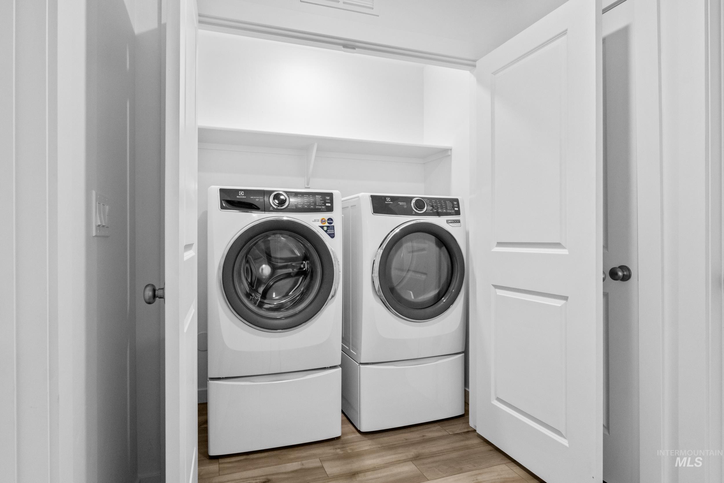 11270 Barn Ranch St, Caldwell, Idaho 83605, 3 Bedrooms, 2 Bathrooms, Residential For Sale, Price $409,999, 98979662