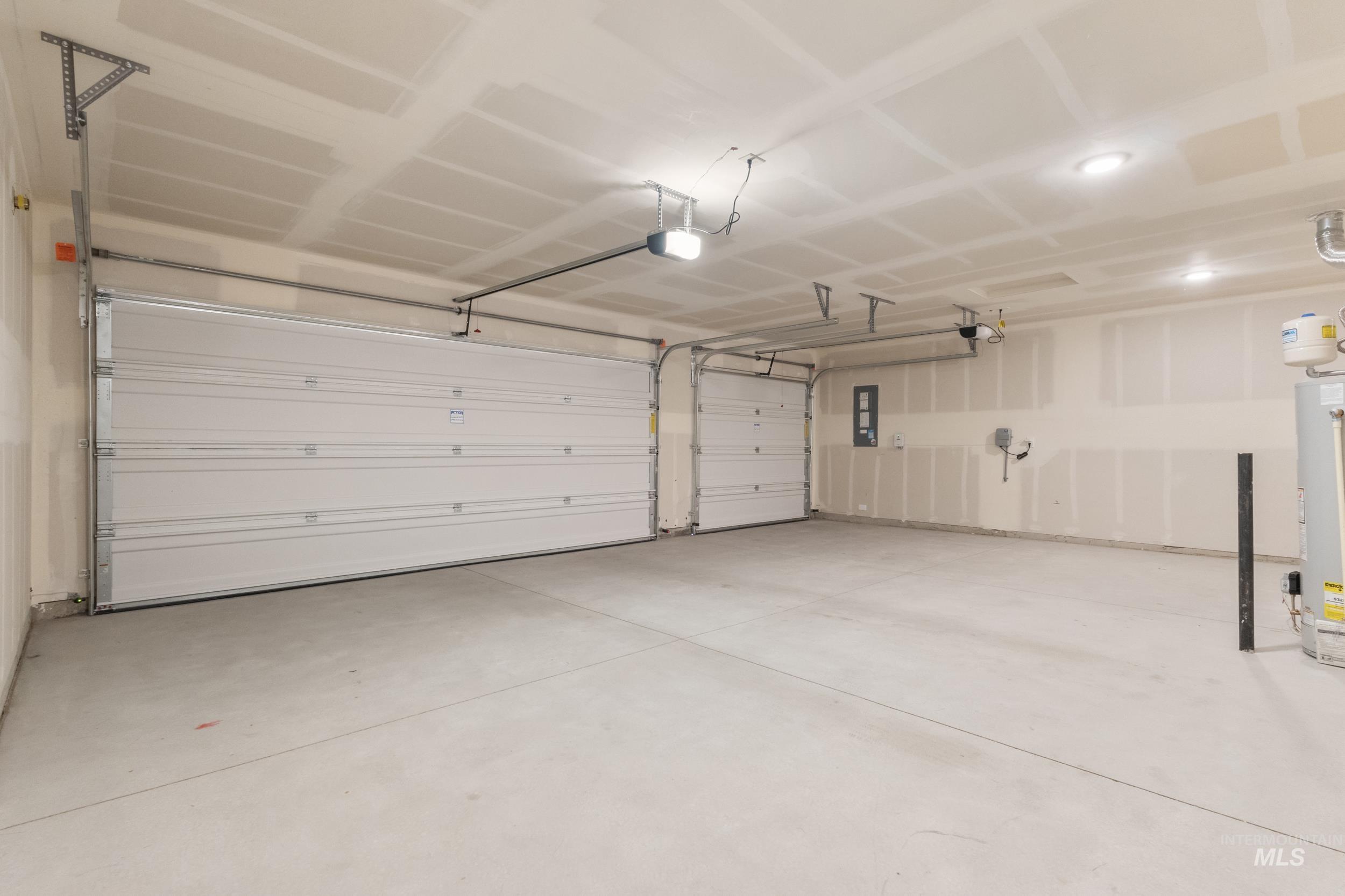 11270 Barn Ranch St, Caldwell, Idaho 83605, 3 Bedrooms, 2 Bathrooms, Residential For Sale, Price $409,999, 98979662