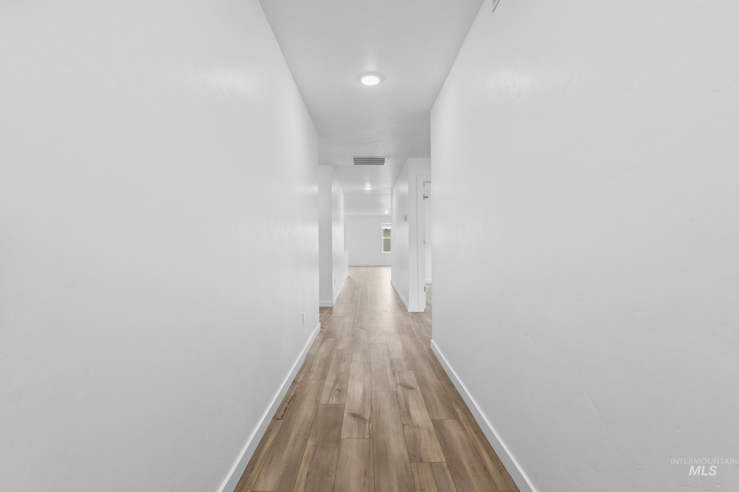 11270 Barn Ranch St, Caldwell, Idaho 83605, 3 Bedrooms, 2 Bathrooms, Residential For Sale, Price $409,999, 98979662