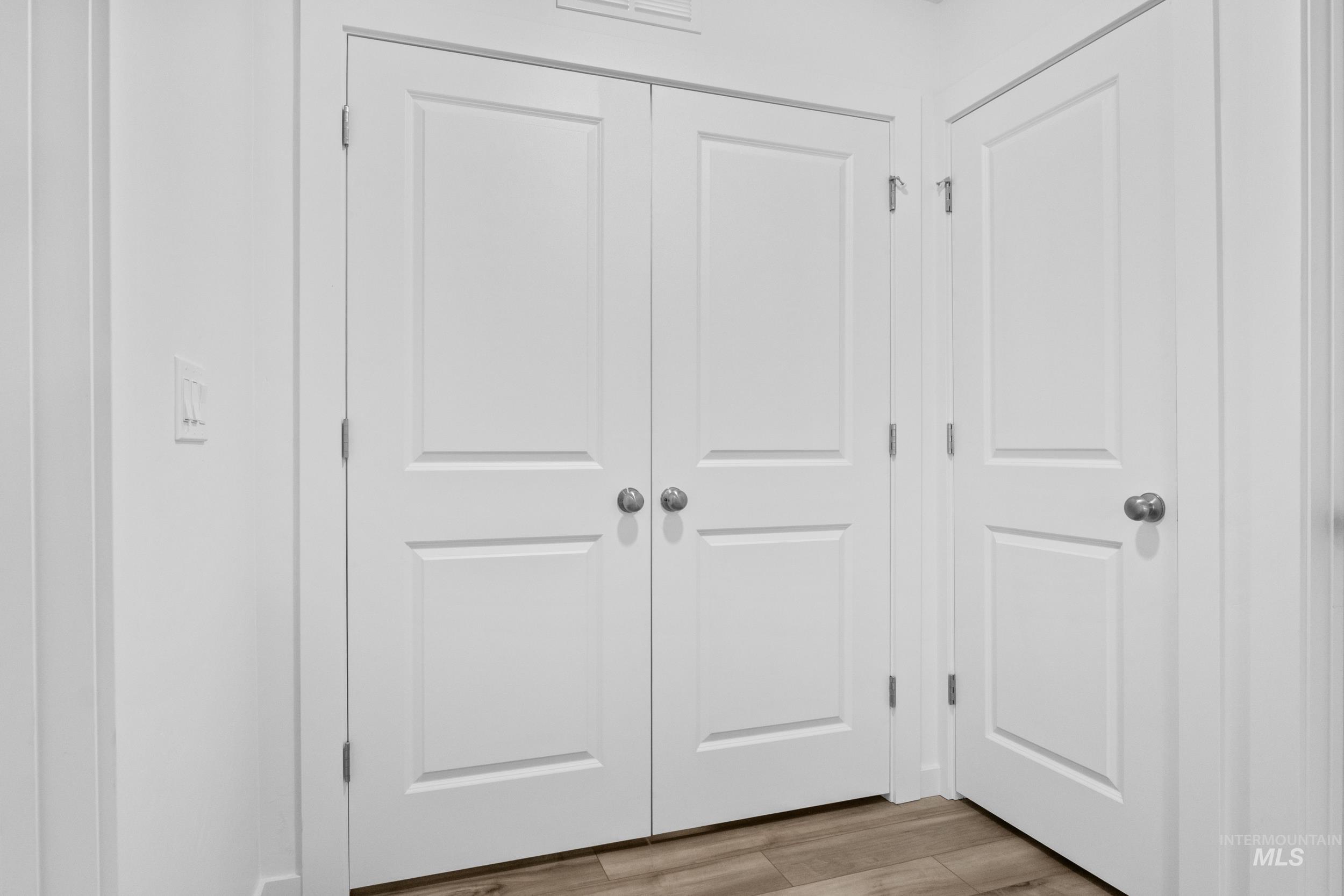 11270 Barn Ranch St, Caldwell, Idaho 83605, 3 Bedrooms, 2 Bathrooms, Residential For Sale, Price $409,999, 98979662