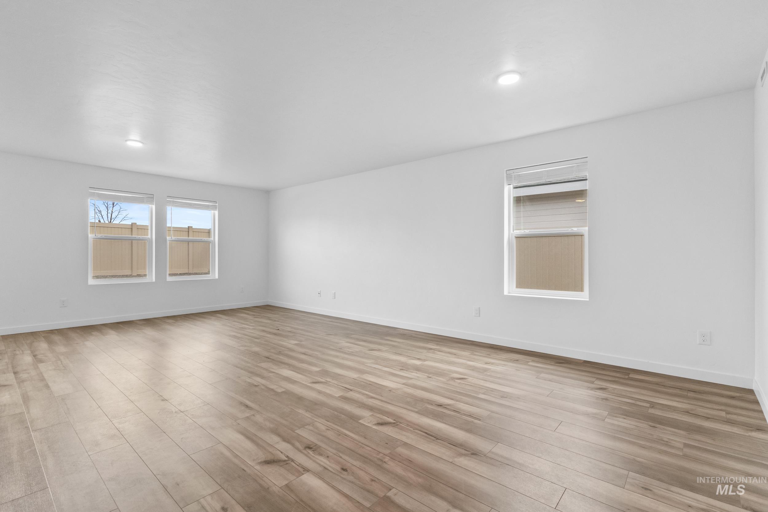 11270 Barn Ranch St, Caldwell, Idaho 83605, 3 Bedrooms, 2 Bathrooms, Residential For Sale, Price $409,999, 98979662