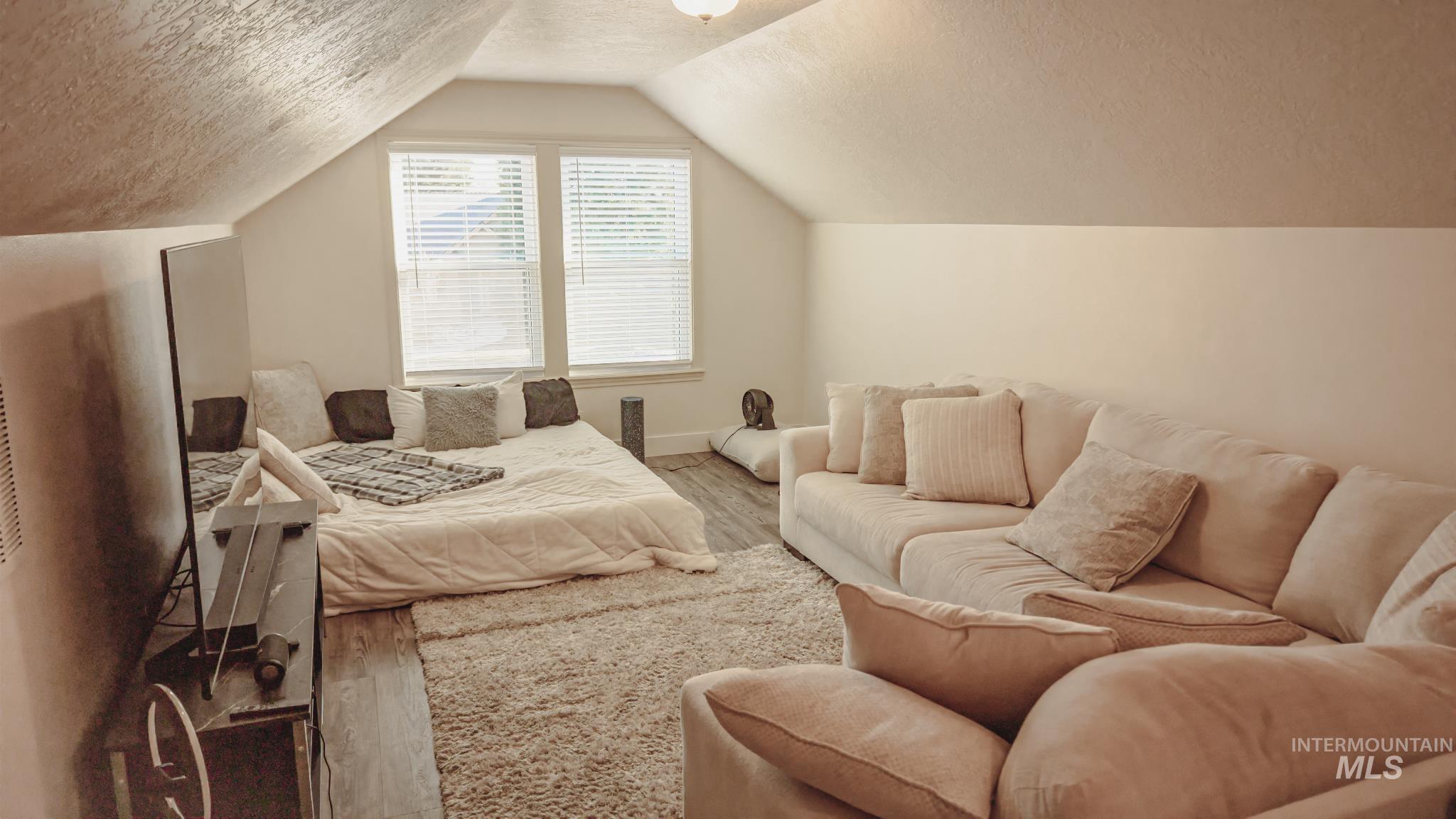 334 E Burney Glen Dr, Meridian, Idaho 83646, 4 Bedrooms, 2 Bathrooms, Residential For Sale, Price $565,000, 98979664