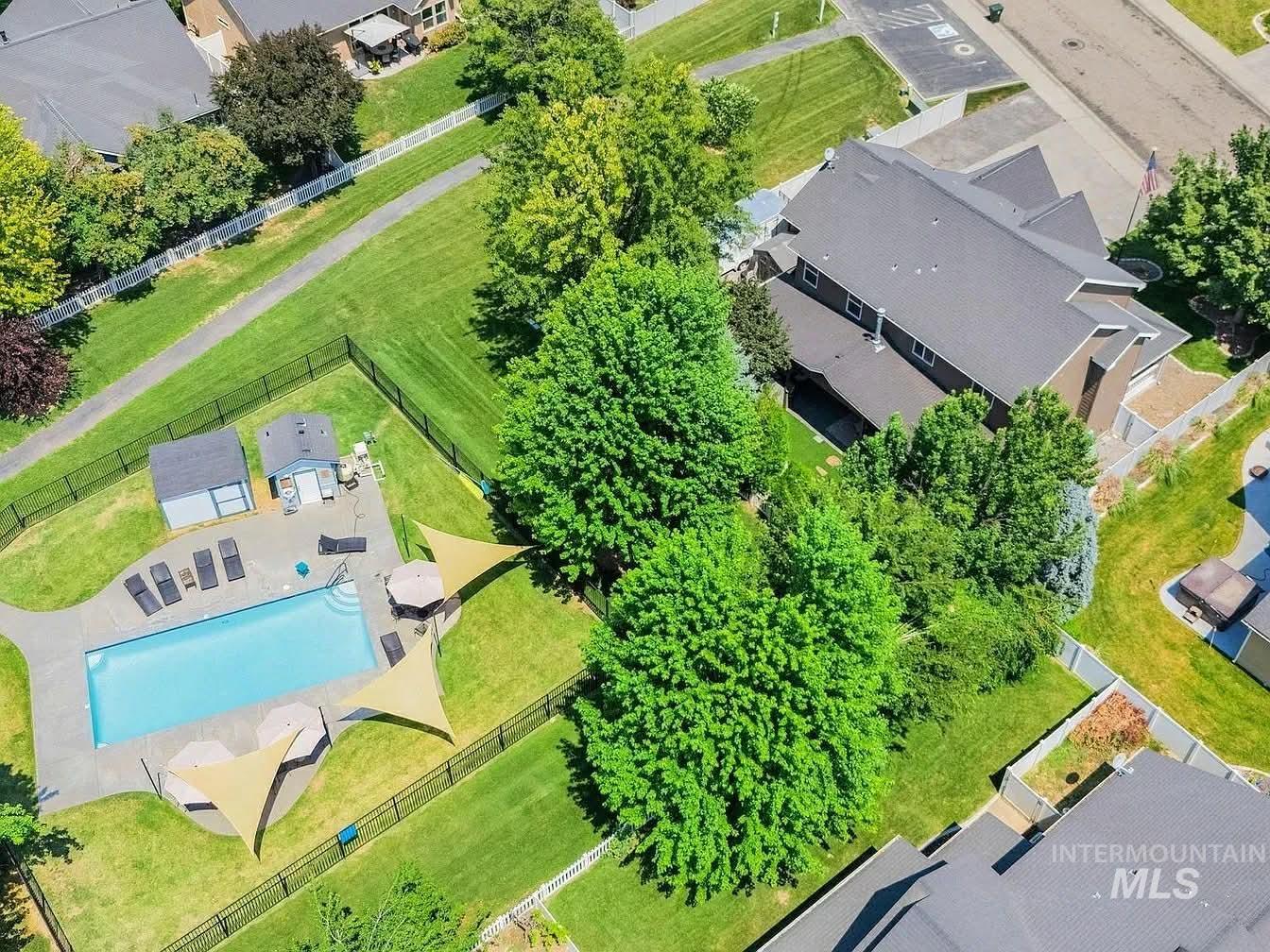 334 E Burney Glen Dr, Meridian, Idaho 83646, 4 Bedrooms, 2 Bathrooms, Residential For Sale, Price $565,000, 98979664