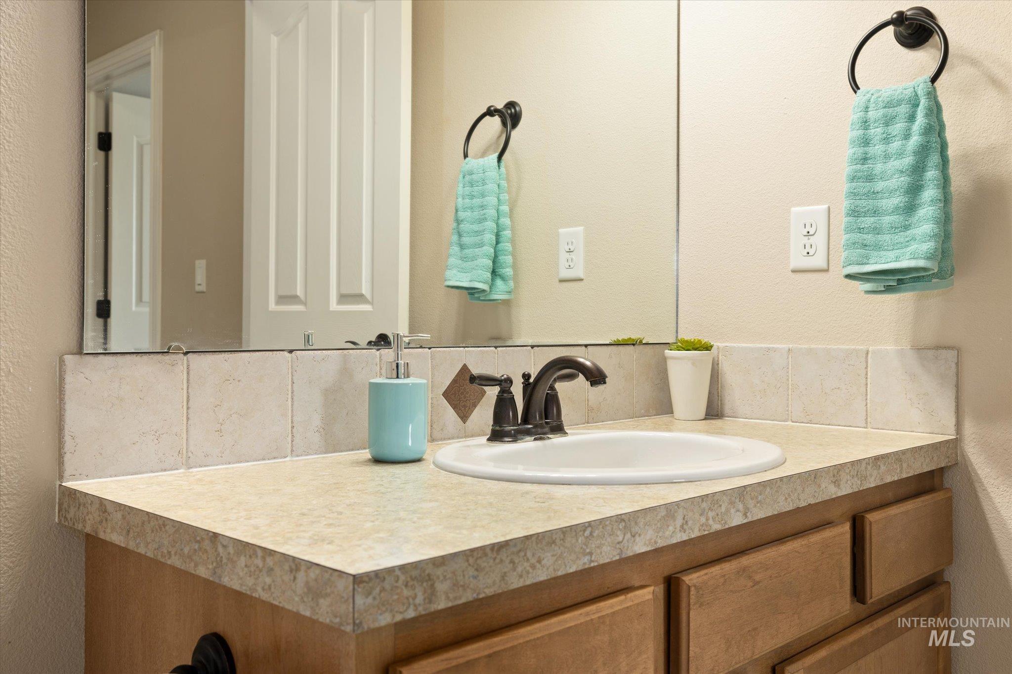 690 SW Josephine St, Mountain Home, Idaho 83647, 3 Bedrooms, 2 Bathrooms, Residential For Sale, Price $339,900, 98979666