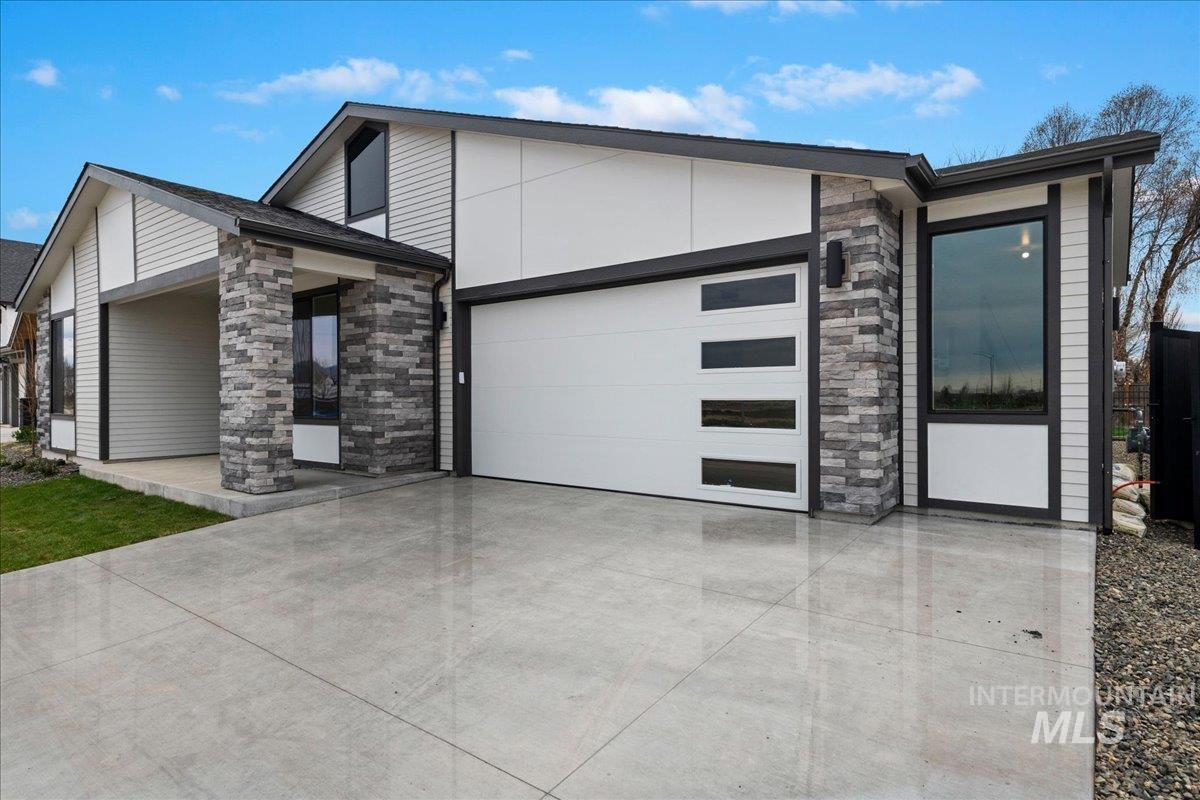 967 W Malbar St., Meridian, Idaho 83646, 3 Bedrooms, 2 Bathrooms, Residential For Sale, Price $699,900, 98979667