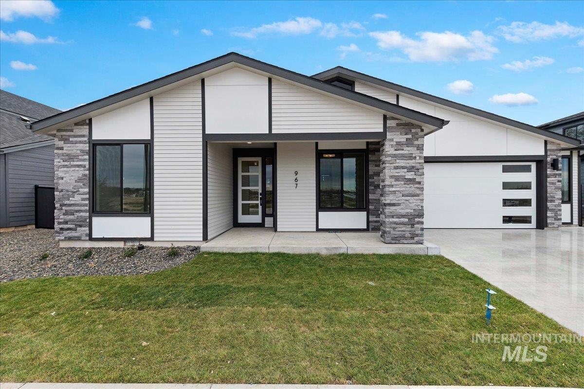 967 W Malbar St., Meridian, Idaho 83646, 3 Bedrooms, 2 Bathrooms, Residential For Sale, Price $699,900, 98979667