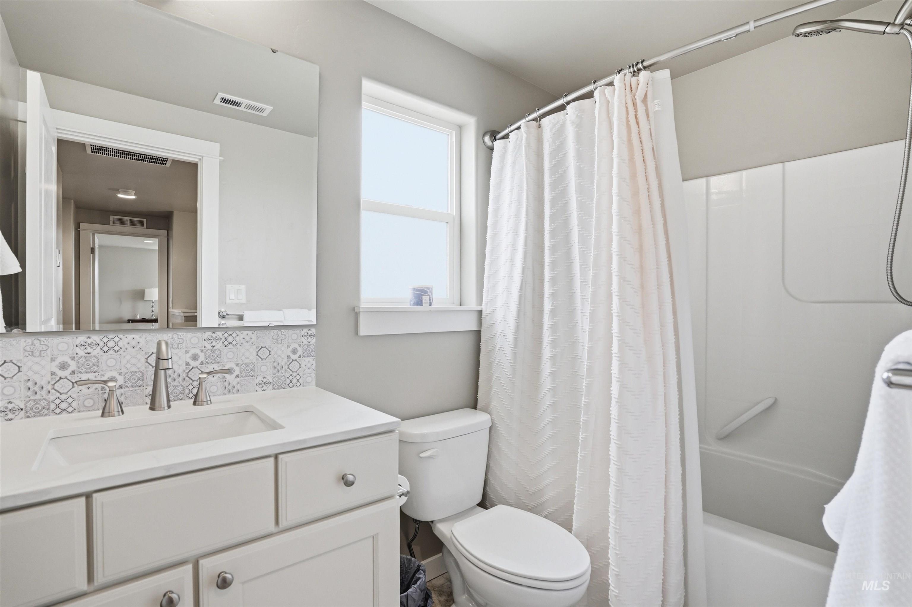 2203 S Tucson Ave, Nampa, Idaho 83686, 3 Bedrooms, 2.5 Bathrooms, Residential For Sale, Price $479,990, 98979668