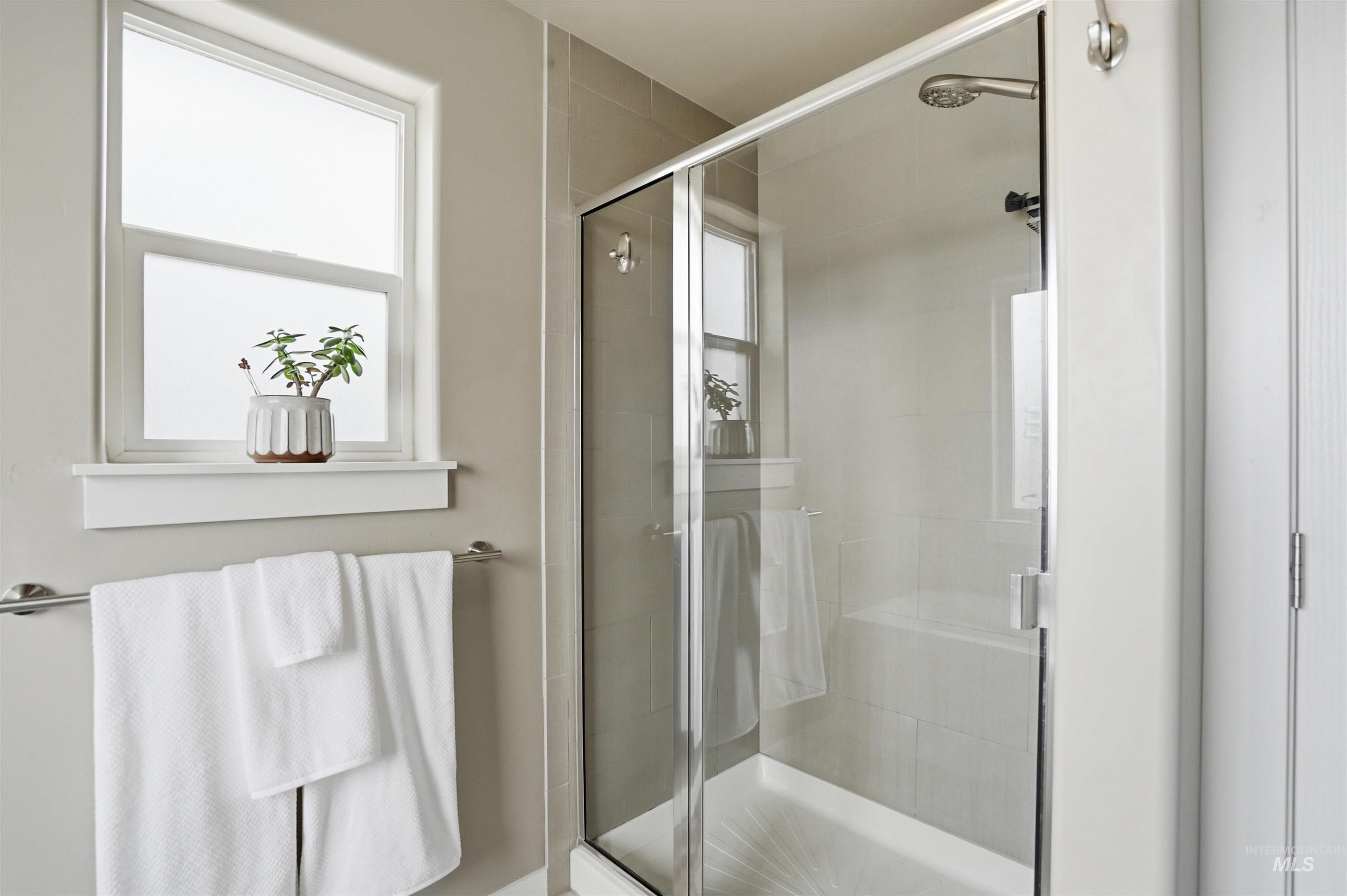 2203 S Tucson Ave, Nampa, Idaho 83686, 3 Bedrooms, 2.5 Bathrooms, Residential For Sale, Price $479,990, 98979668