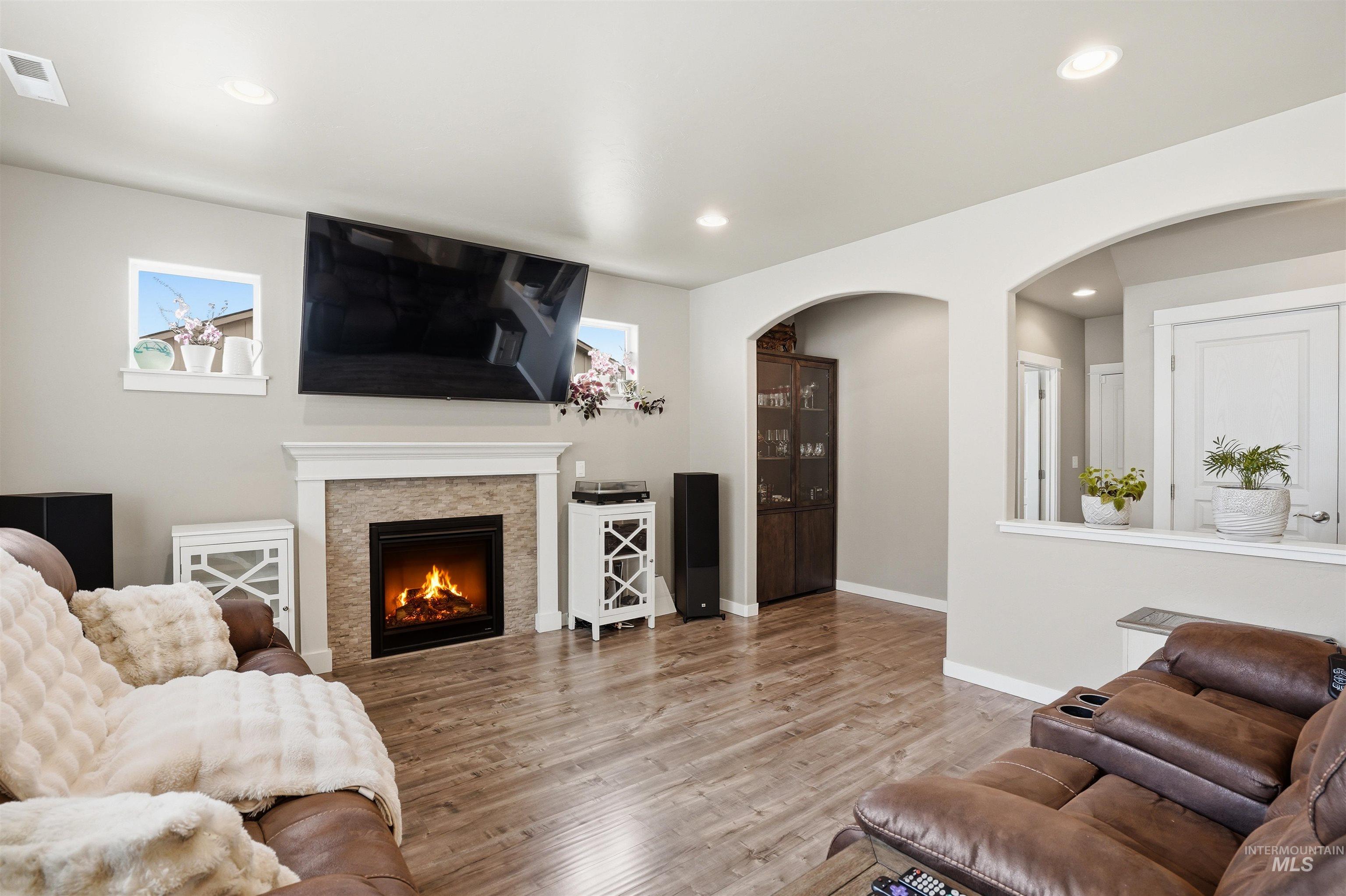 2203 S Tucson Ave, Nampa, Idaho 83686, 3 Bedrooms, 2.5 Bathrooms, Residential For Sale, Price $479,990, 98979668