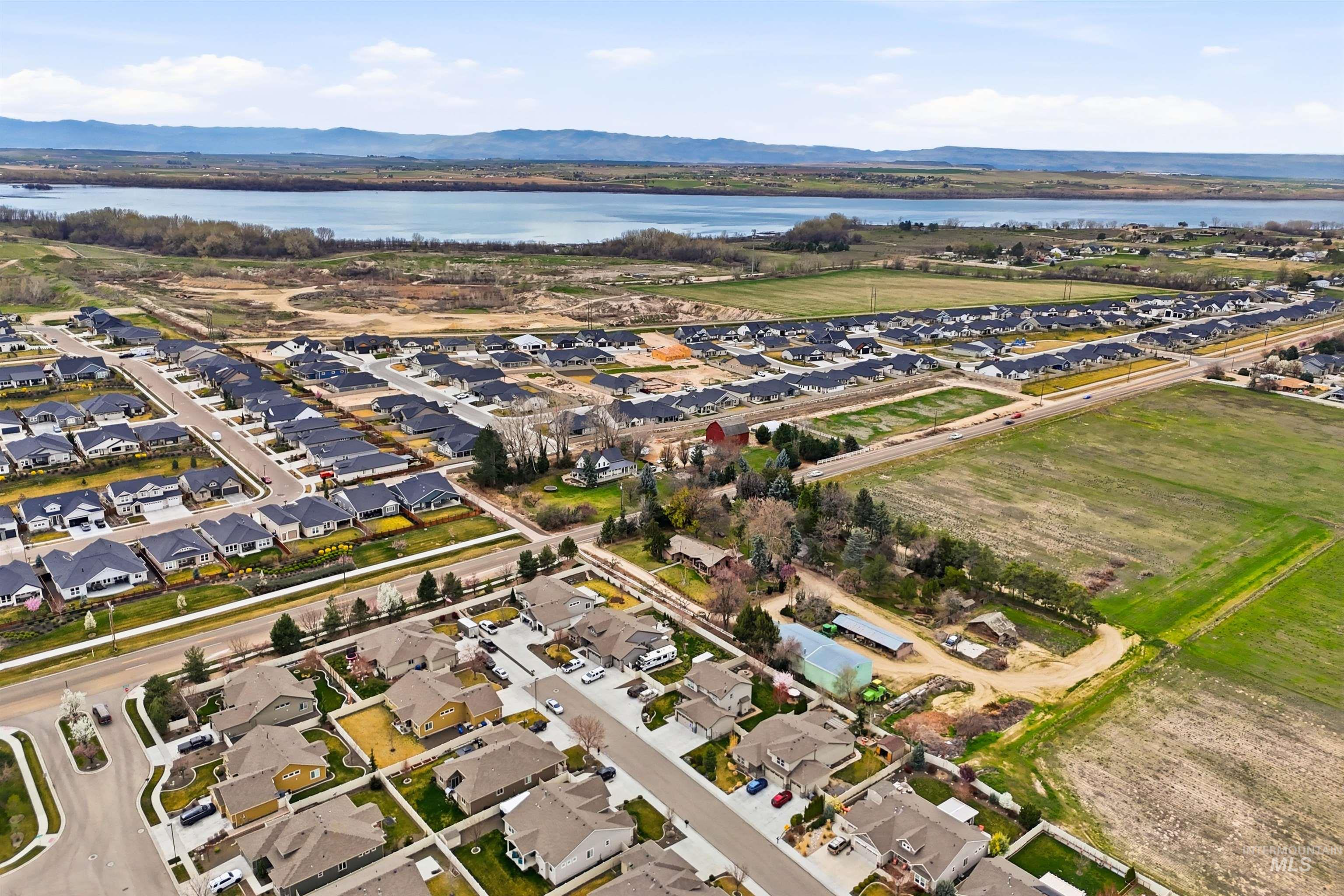 2203 S Tucson Ave, Nampa, Idaho 83686, 3 Bedrooms, 2.5 Bathrooms, Residential For Sale, Price $479,990, 98979668