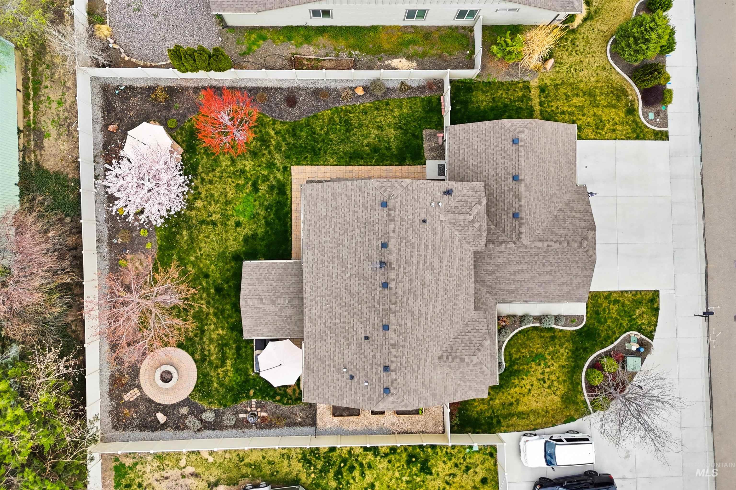 2203 S Tucson Ave, Nampa, Idaho 83686, 3 Bedrooms, 2.5 Bathrooms, Residential For Sale, Price $479,990, 98979668