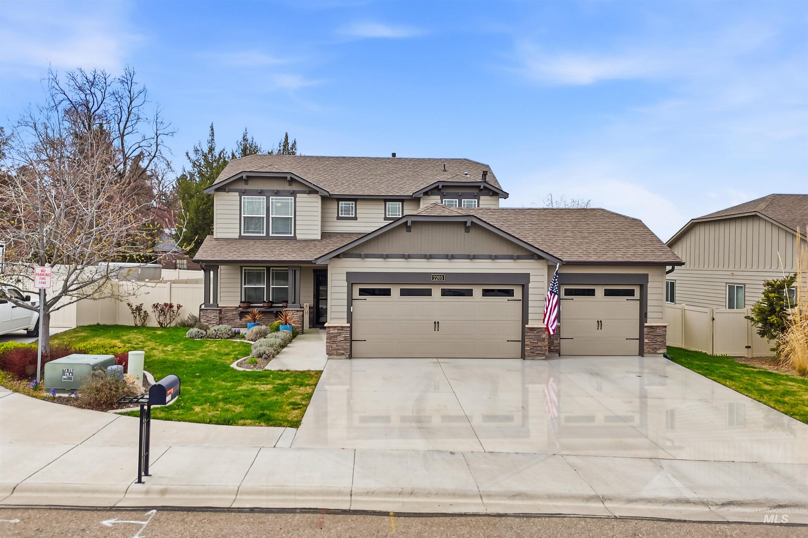 2203 S Tucson Ave, Nampa, Idaho 83686, 3 Bedrooms, 2.5 Bathrooms, Residential For Sale, Price $479,990, 98979668