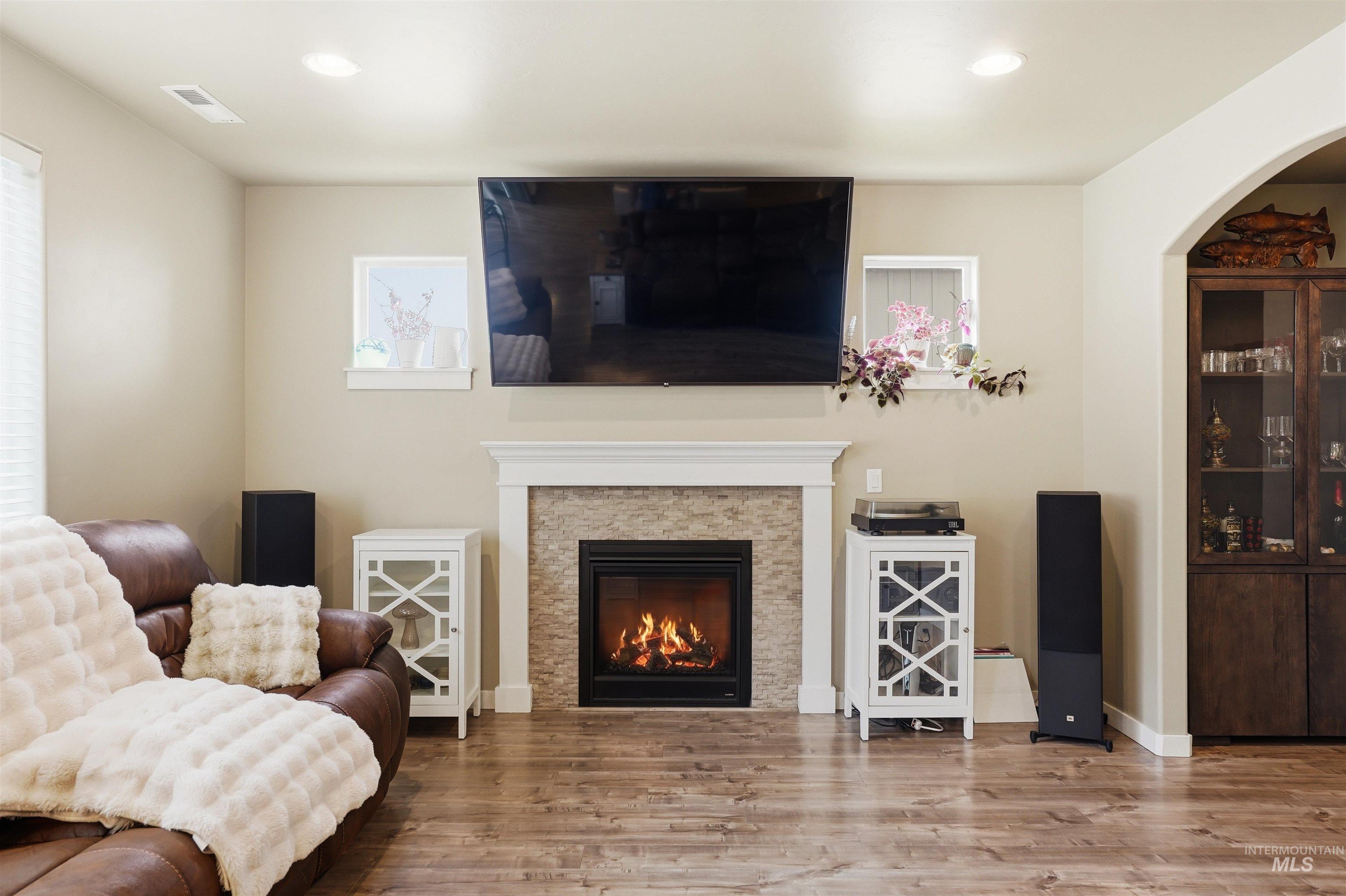 2203 S Tucson Ave, Nampa, Idaho 83686, 3 Bedrooms, 2.5 Bathrooms, Residential For Sale, Price $479,990, 98979668