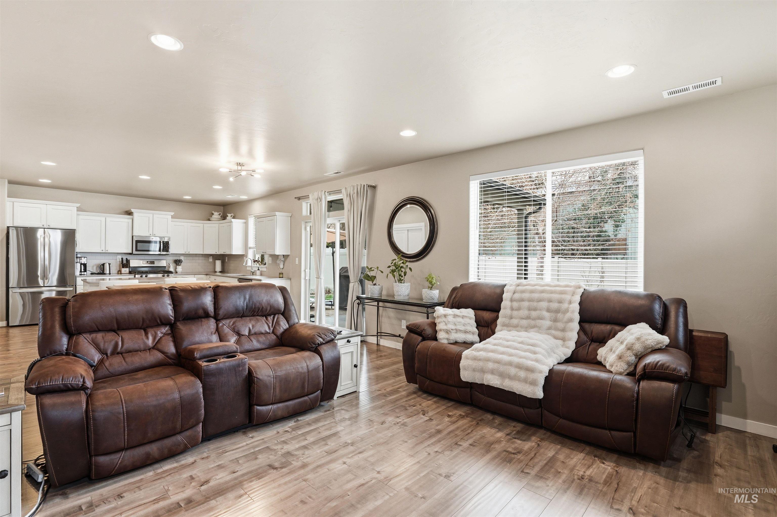 2203 S Tucson Ave, Nampa, Idaho 83686, 3 Bedrooms, 2.5 Bathrooms, Residential For Sale, Price $479,990, 98979668