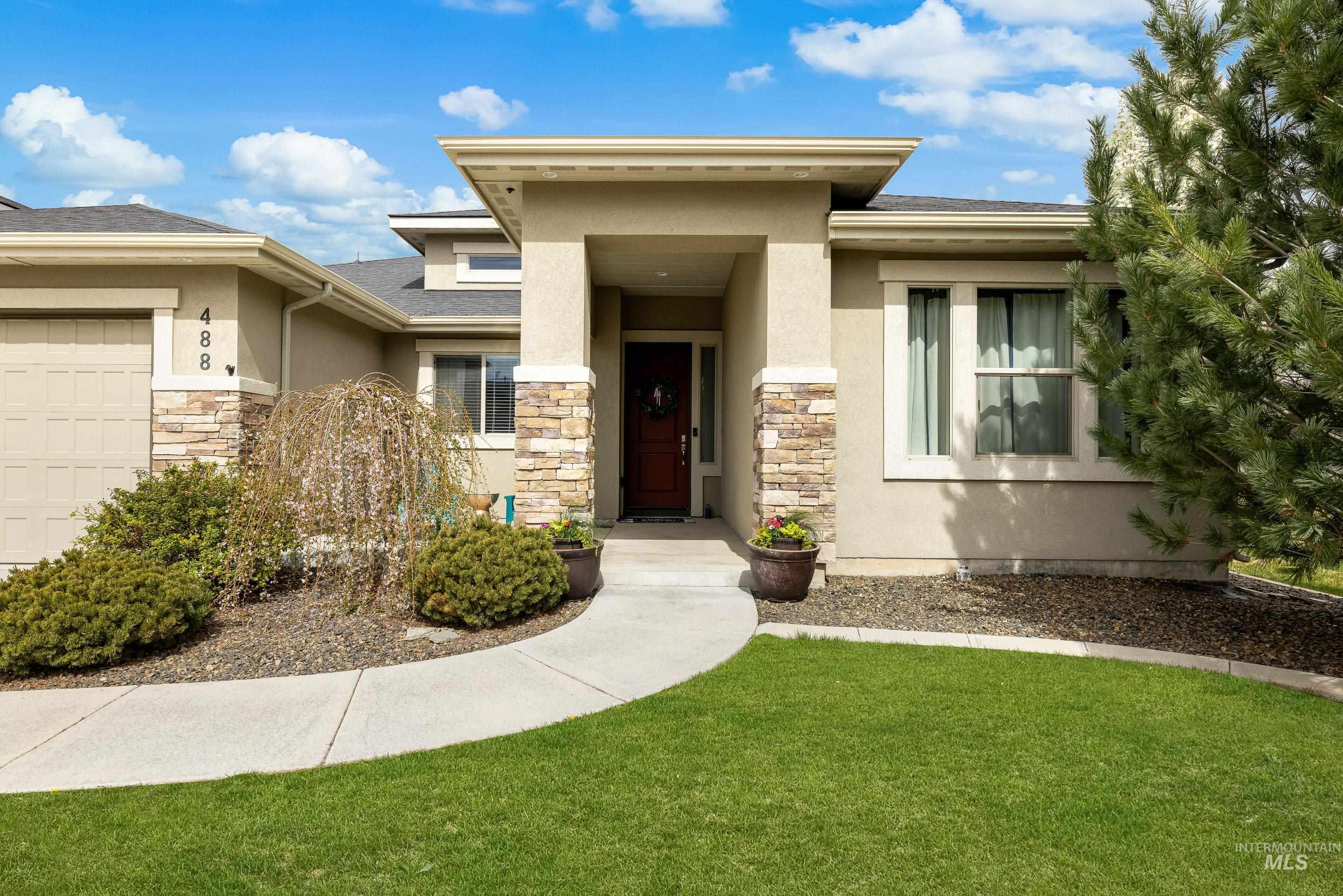 488 E Whiskey Flats, Meridian, Idaho 83642, 3 Bedrooms, 2.5 Bathrooms, Residential For Sale, Price $699,900, 98979670