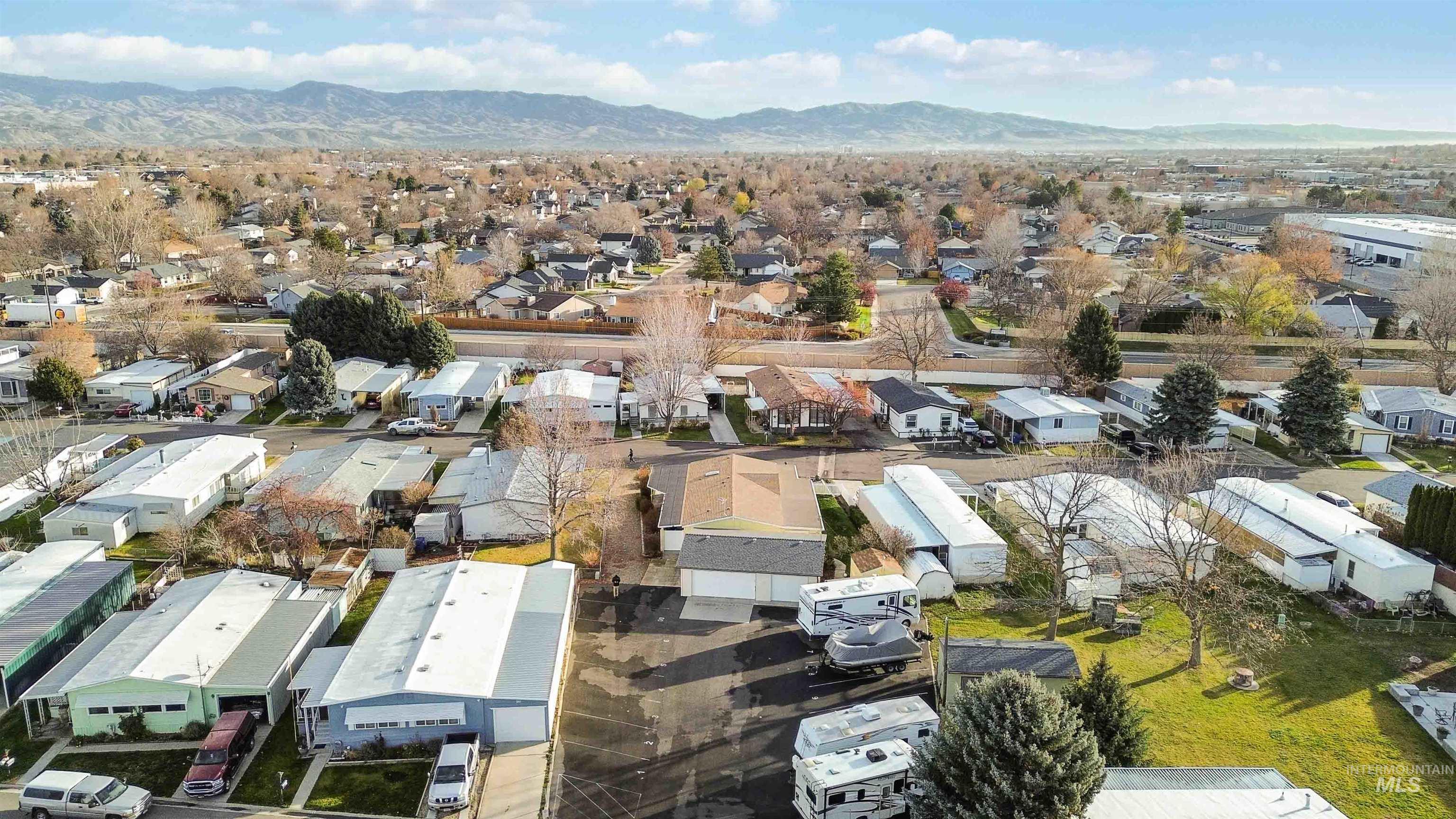 138 Rainbow Dr, Boise, Idaho 83713, 2 Bedrooms, 2 Bathrooms, Residential For Sale, Price $199,999, 98979672