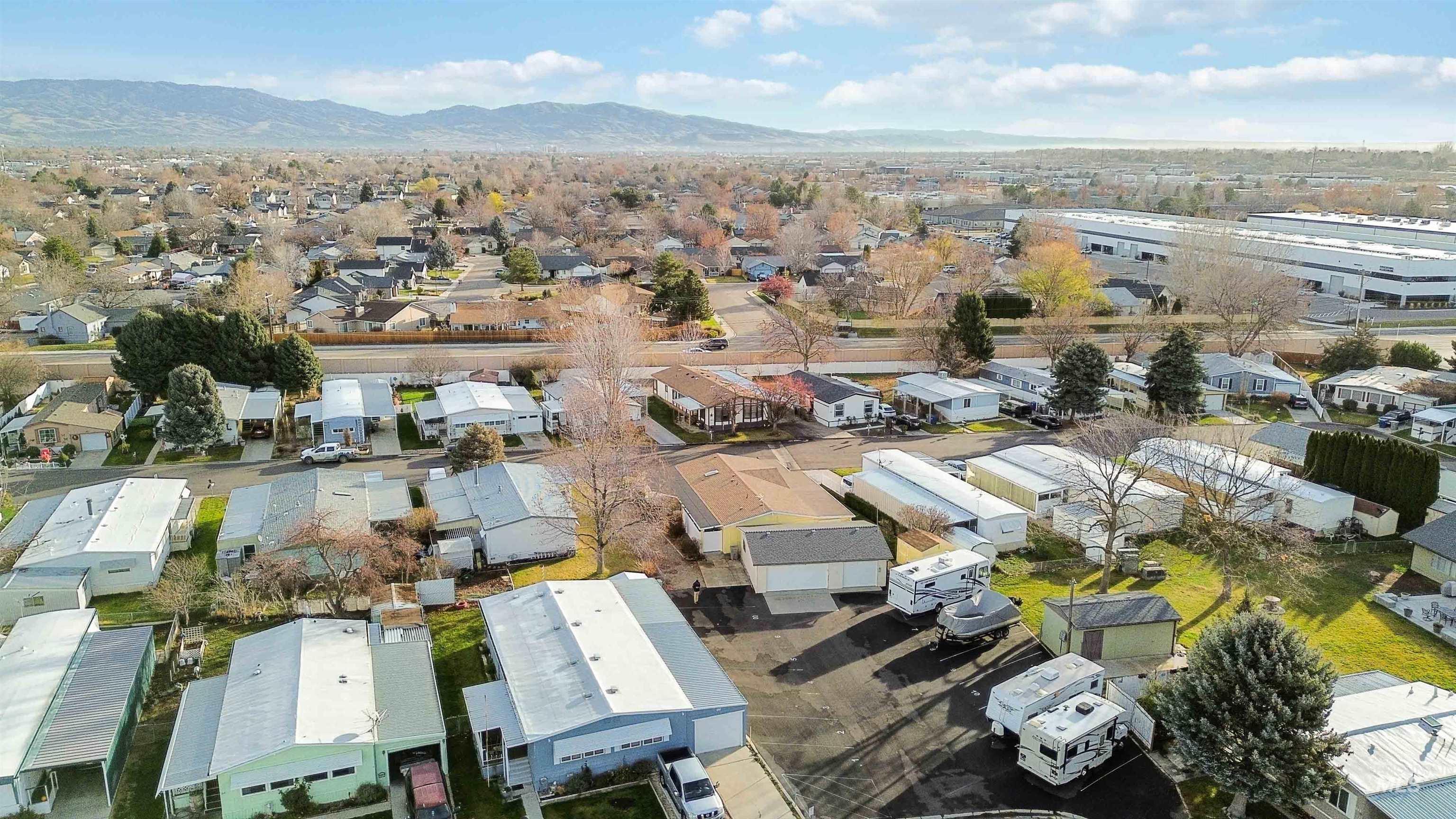 138 Rainbow Dr, Boise, Idaho 83713, 2 Bedrooms, 2 Bathrooms, Residential For Sale, Price $199,999, 98979672