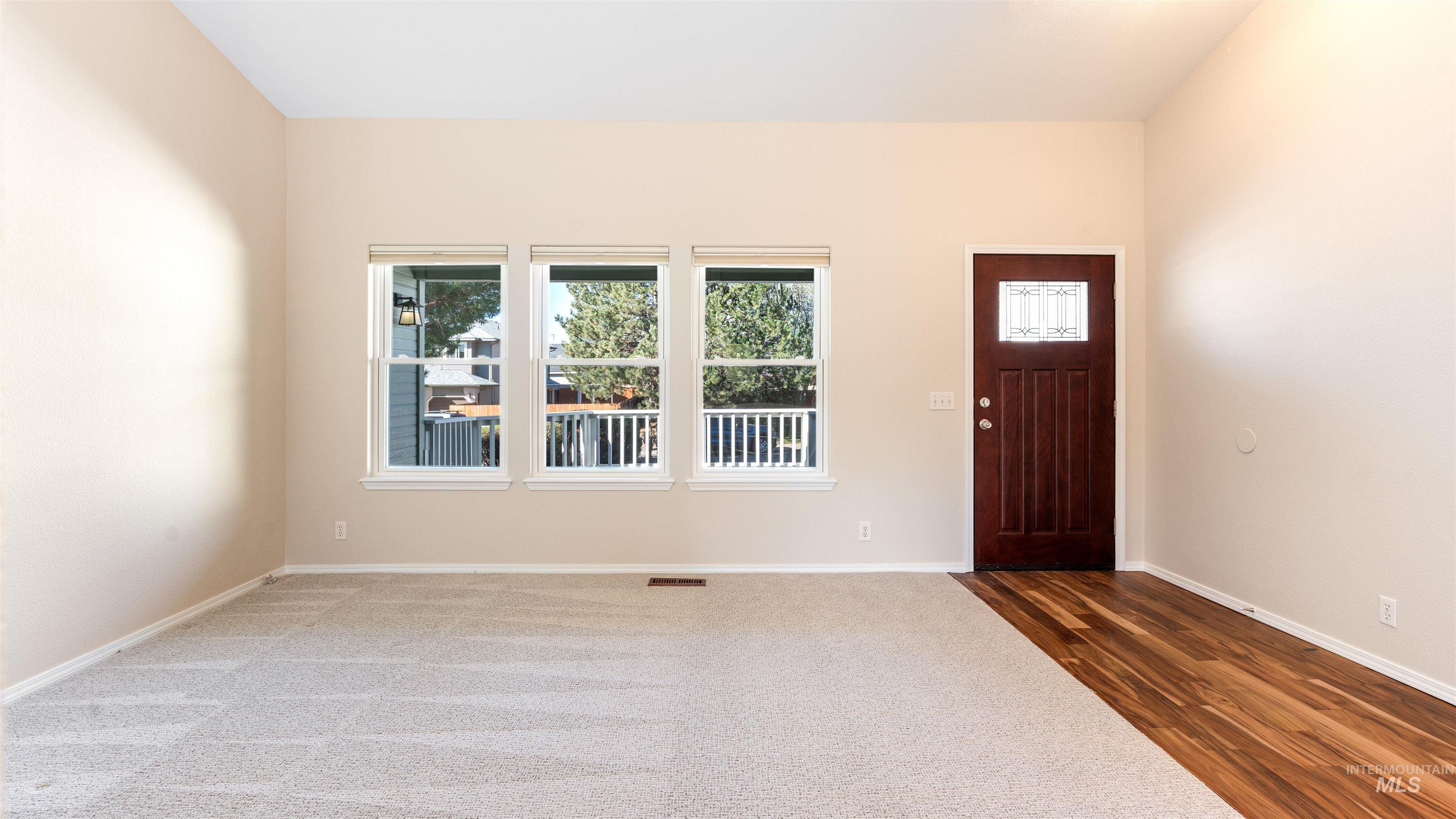 1700 N trail creek way, Eagle, Idaho 83616, 5 Bedrooms, 2 Bathrooms, Residential For Sale, Price $589,900, 98979674