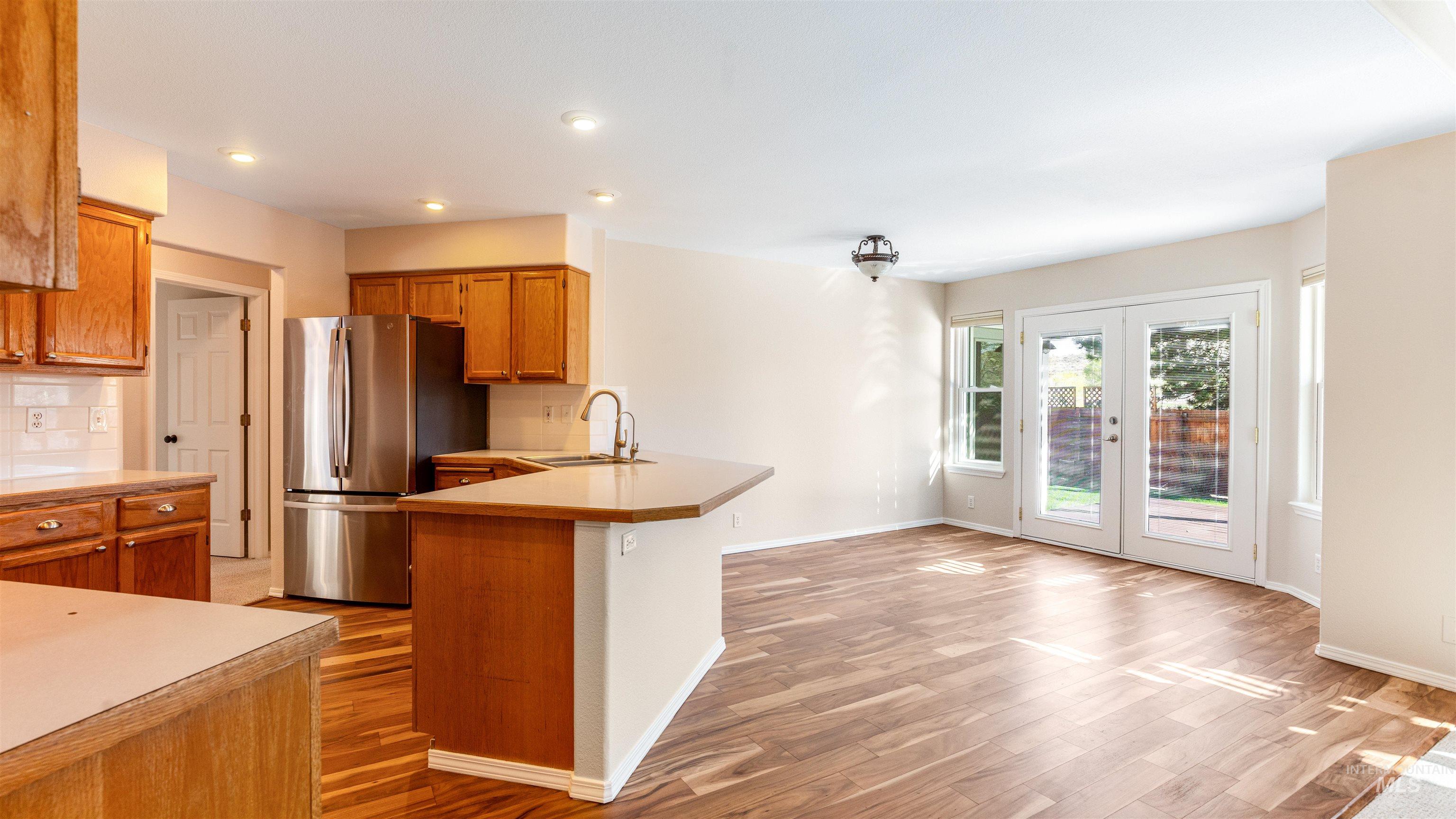 1700 N trail creek way, Eagle, Idaho 83616, 5 Bedrooms, 2 Bathrooms, Residential For Sale, Price $589,900, 98979674