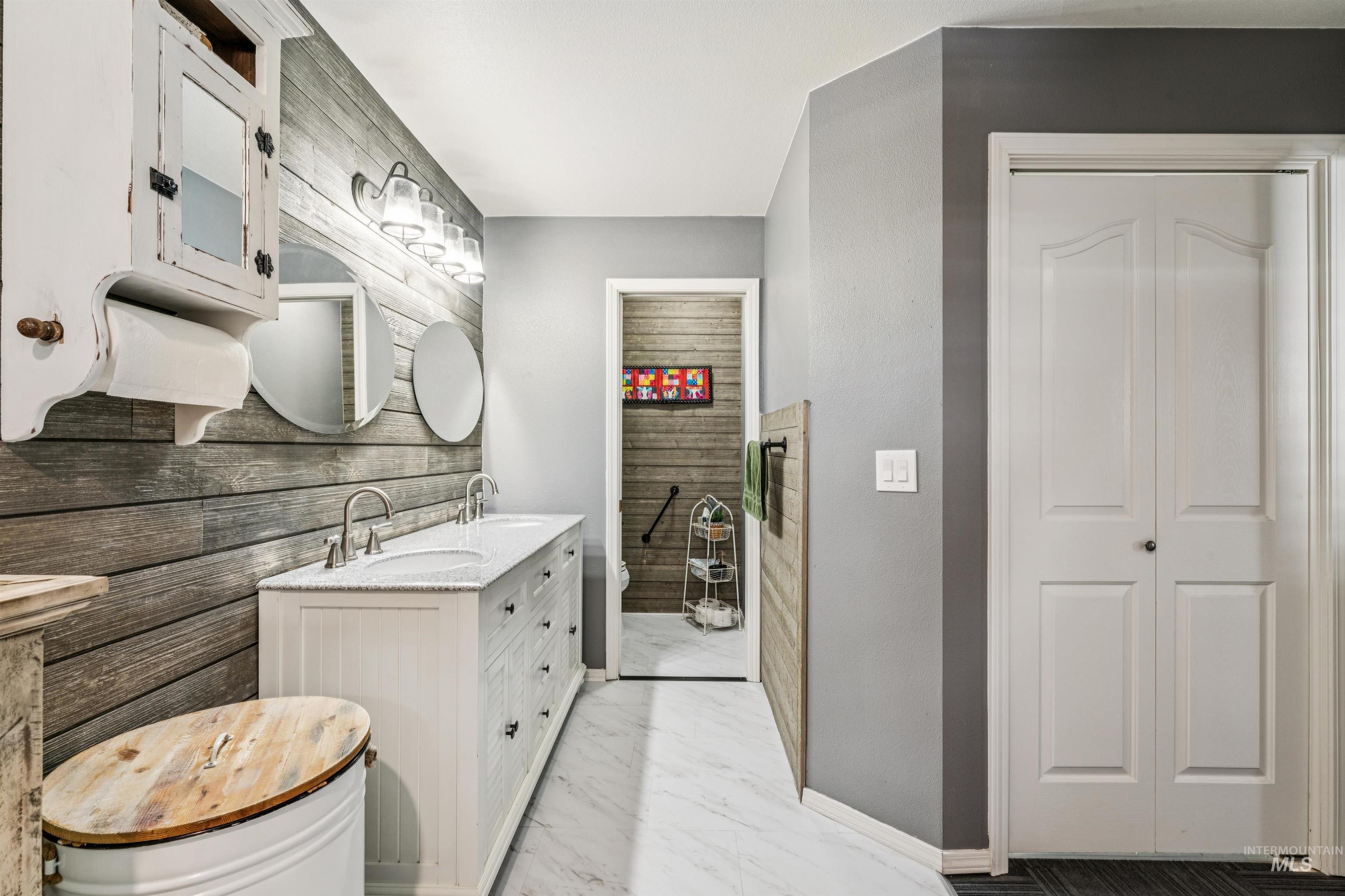 517 N Stratford St, Nampa, Idaho 83651, 2 Bedrooms, 2 Bathrooms, Residential For Sale, Price $269,900, 98979682