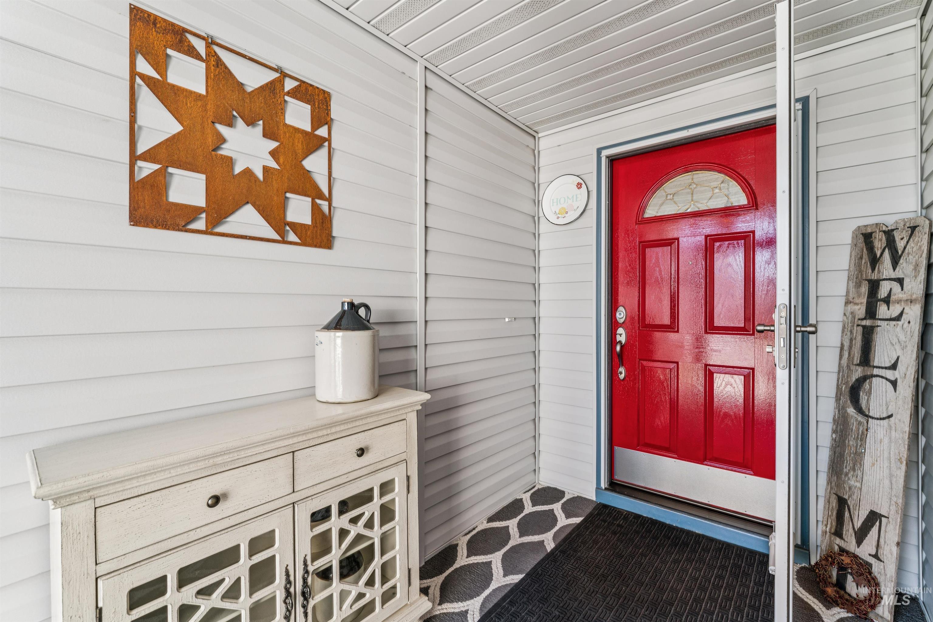 517 N Stratford St, Nampa, Idaho 83651, 2 Bedrooms, 2 Bathrooms, Residential For Sale, Price $269,900, 98979682