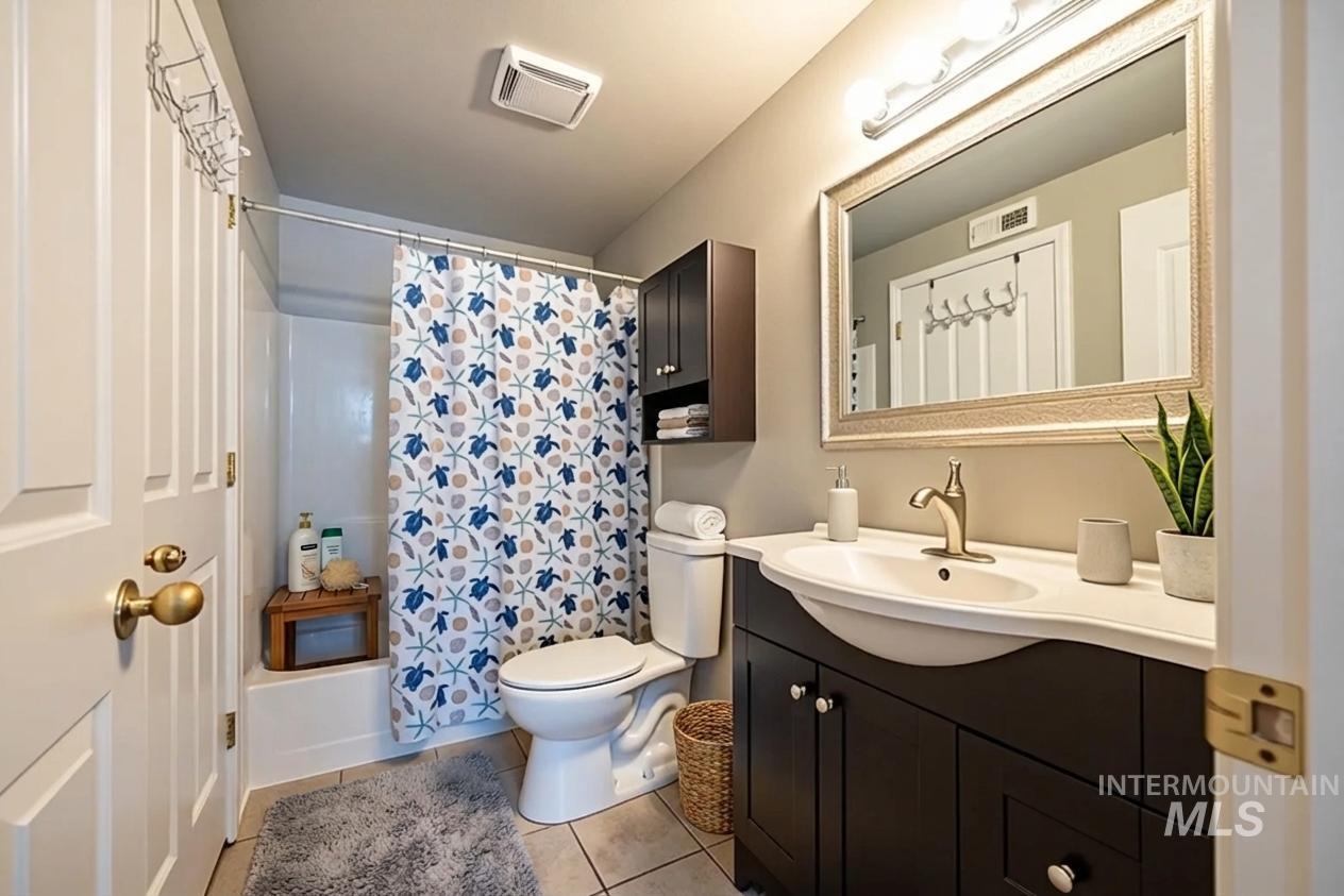 3687 S Gekeler, Boise, Idaho 83706, 2 Bedrooms, 2 Bathrooms, Residential For Sale, Price $315,000, 98979686