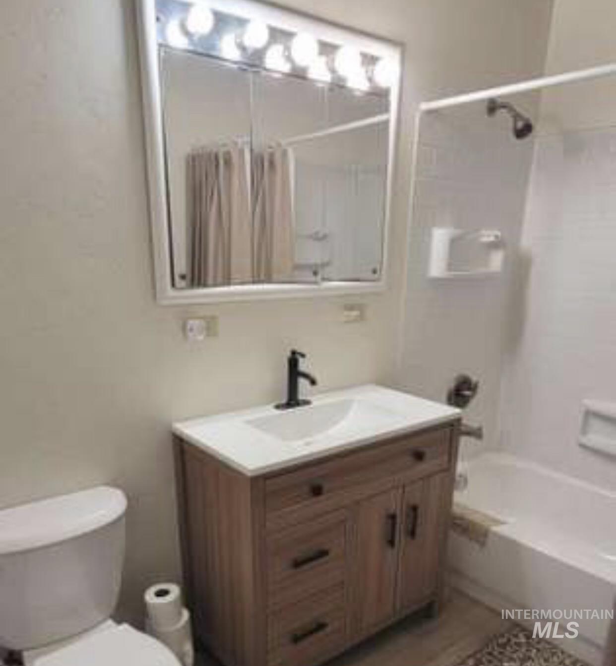 1920 Sand Hollow Rd, Caldwell, Idaho 83607, 3 Bedrooms, 2 Bathrooms, Residential For Sale, Price $595,000,MLS 98979687