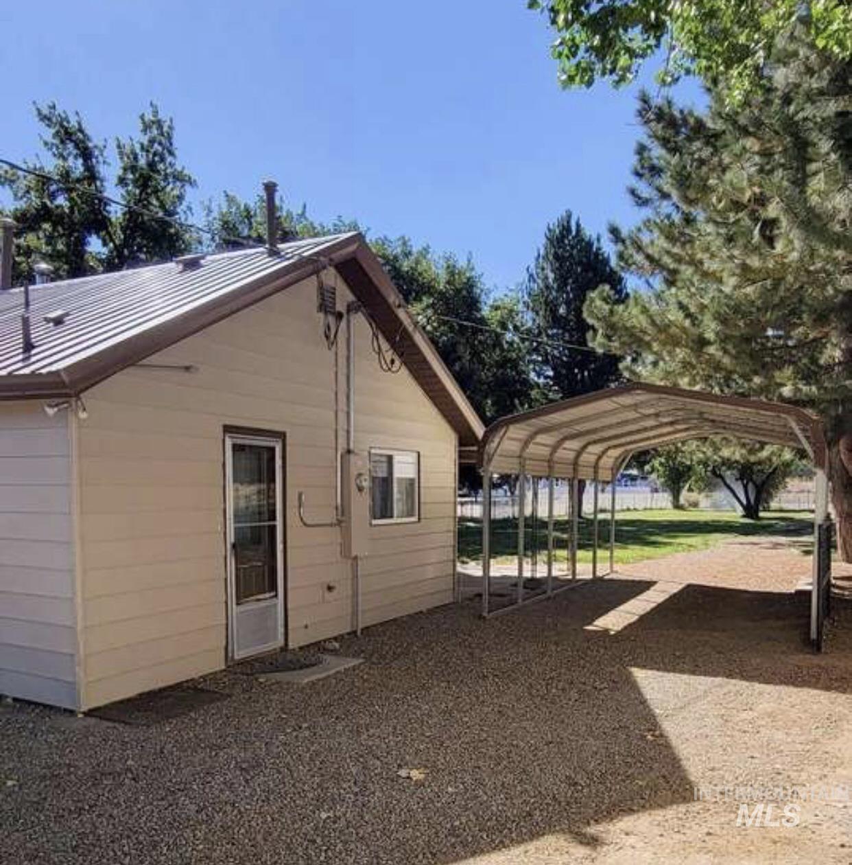 1920 Sand Hollow Rd, Caldwell, Idaho 83607, 3 Bedrooms, 2 Bathrooms, Residential For Sale, Price $595,000,MLS 98979687
