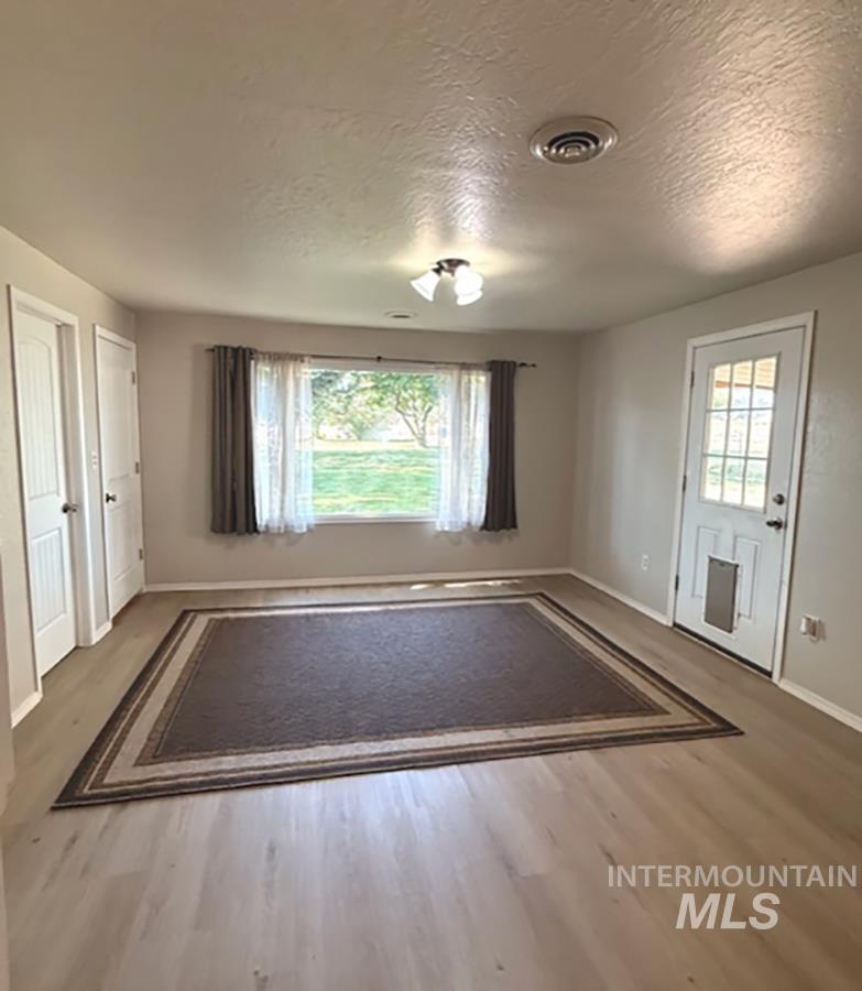 1920 Sand Hollow Rd, Caldwell, Idaho 83607, 3 Bedrooms, 2 Bathrooms, Residential For Sale, Price $595,000,MLS 98979687