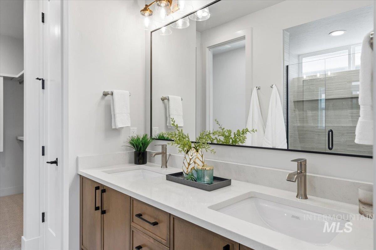 806 E Escalation St, Meridian, Idaho 83642, 3 Bedrooms, 2 Bathrooms, Residential For Sale, Price $624,900,MLS 98979689