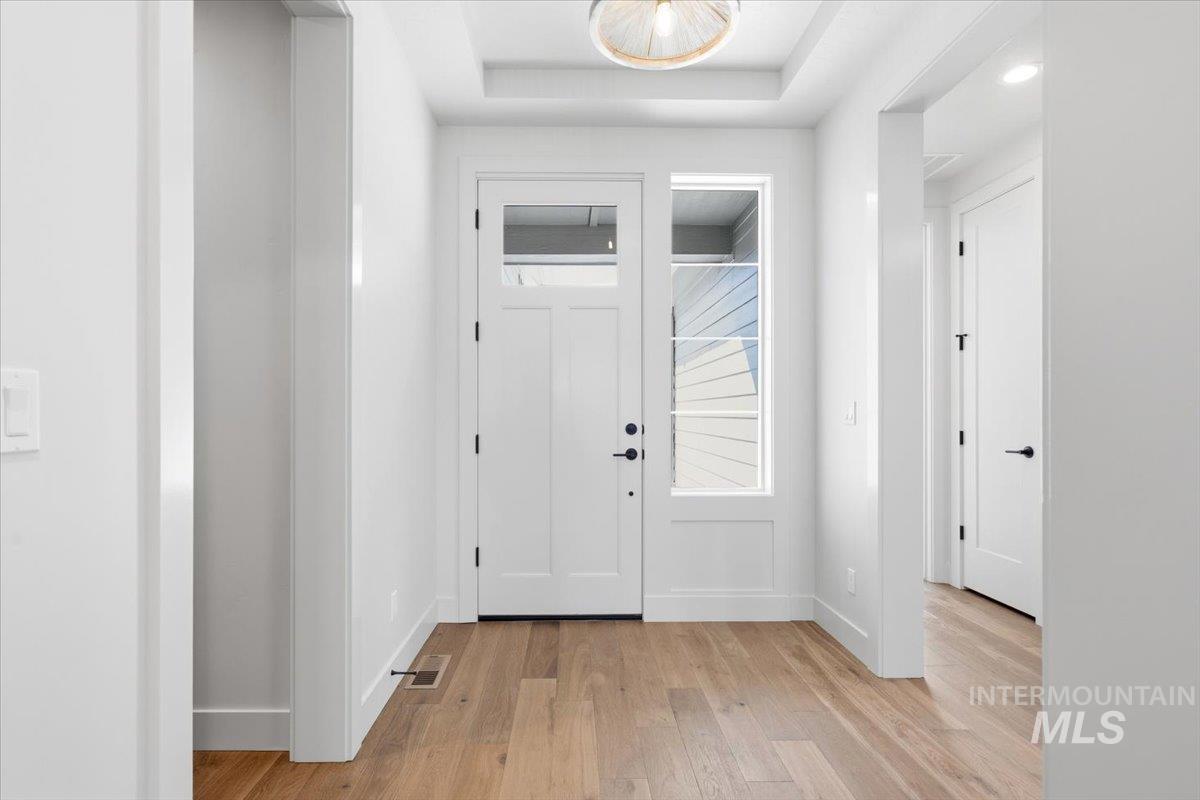 806 E Escalation St, Meridian, Idaho 83642, 3 Bedrooms, 2 Bathrooms, Residential For Sale, Price $624,900,MLS 98979689