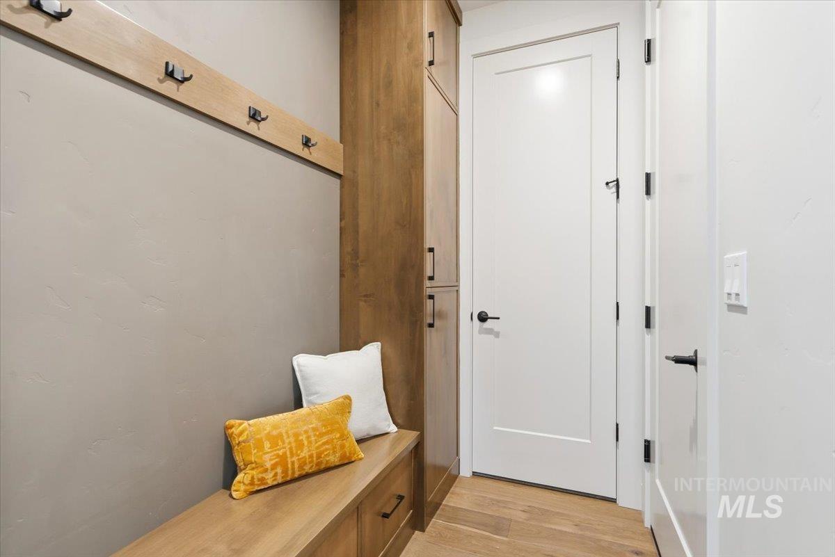 806 E Escalation St, Meridian, Idaho 83642, 3 Bedrooms, 2 Bathrooms, Residential For Sale, Price $624,900,MLS 98979689