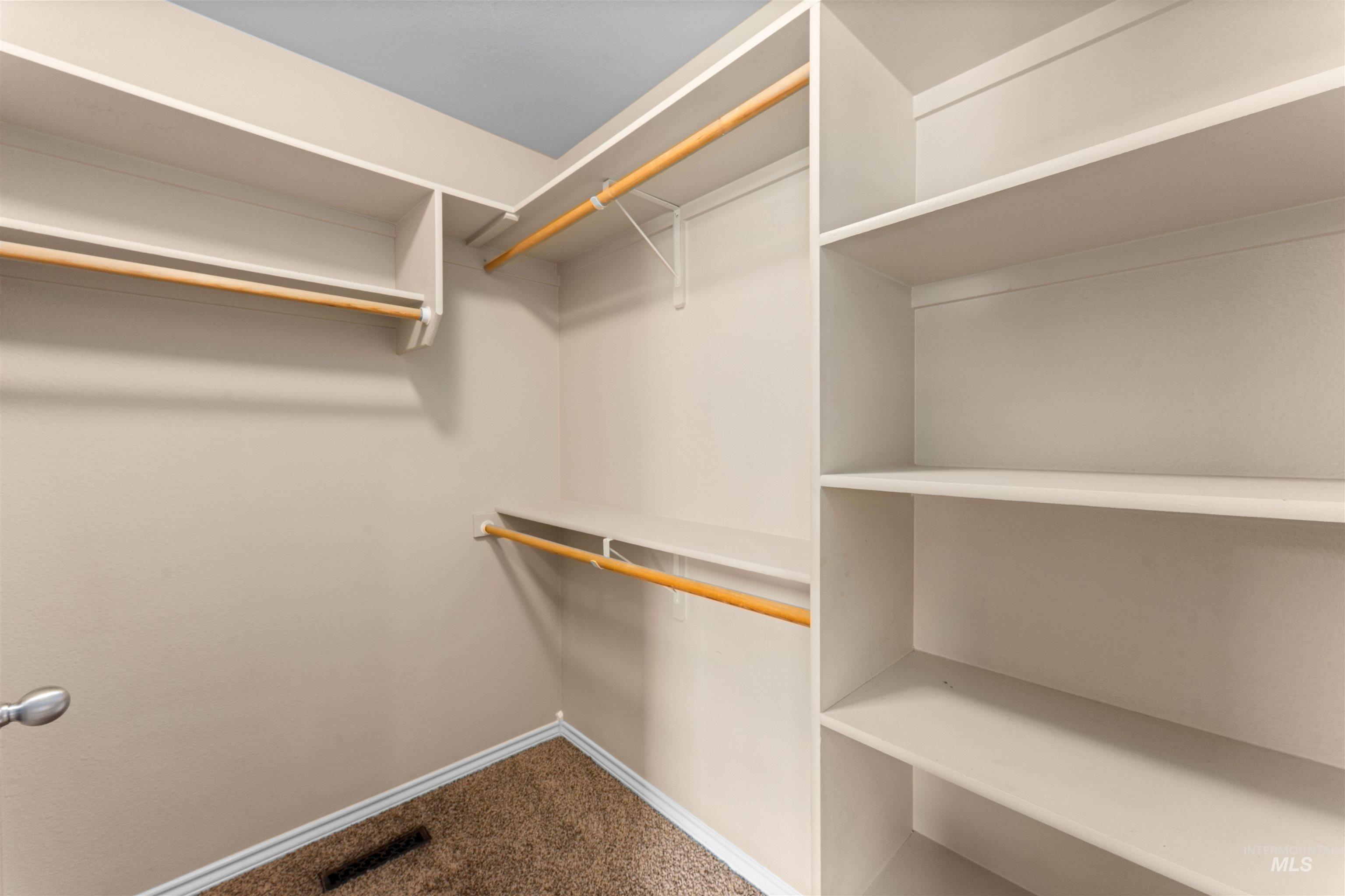 3923 Chatham Court, Caldwell, Idaho 83607, 4 Bedrooms, 2 Bathrooms, Residential For Sale, Price $363,900, 98979691