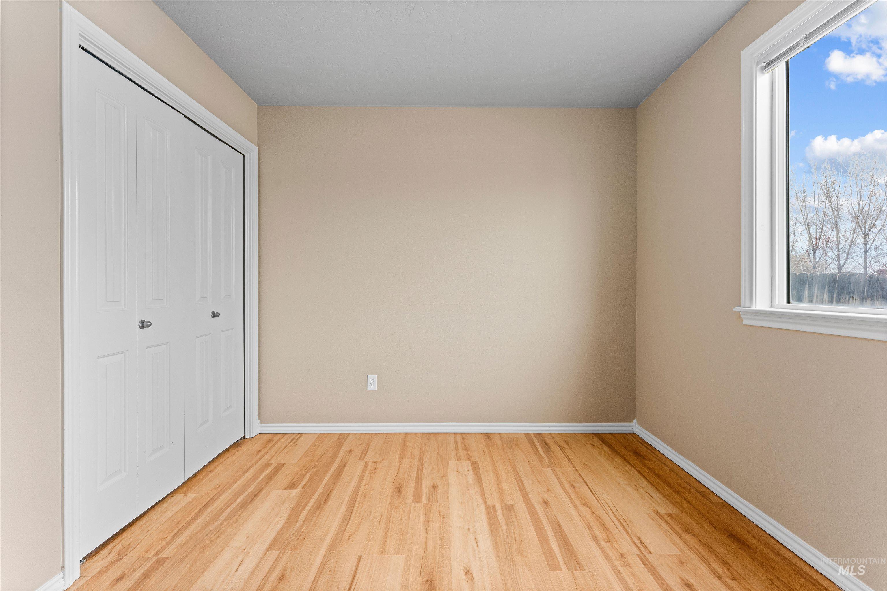 3923 Chatham Court, Caldwell, Idaho 83607, 4 Bedrooms, 2 Bathrooms, Residential For Sale, Price $363,900, 98979691