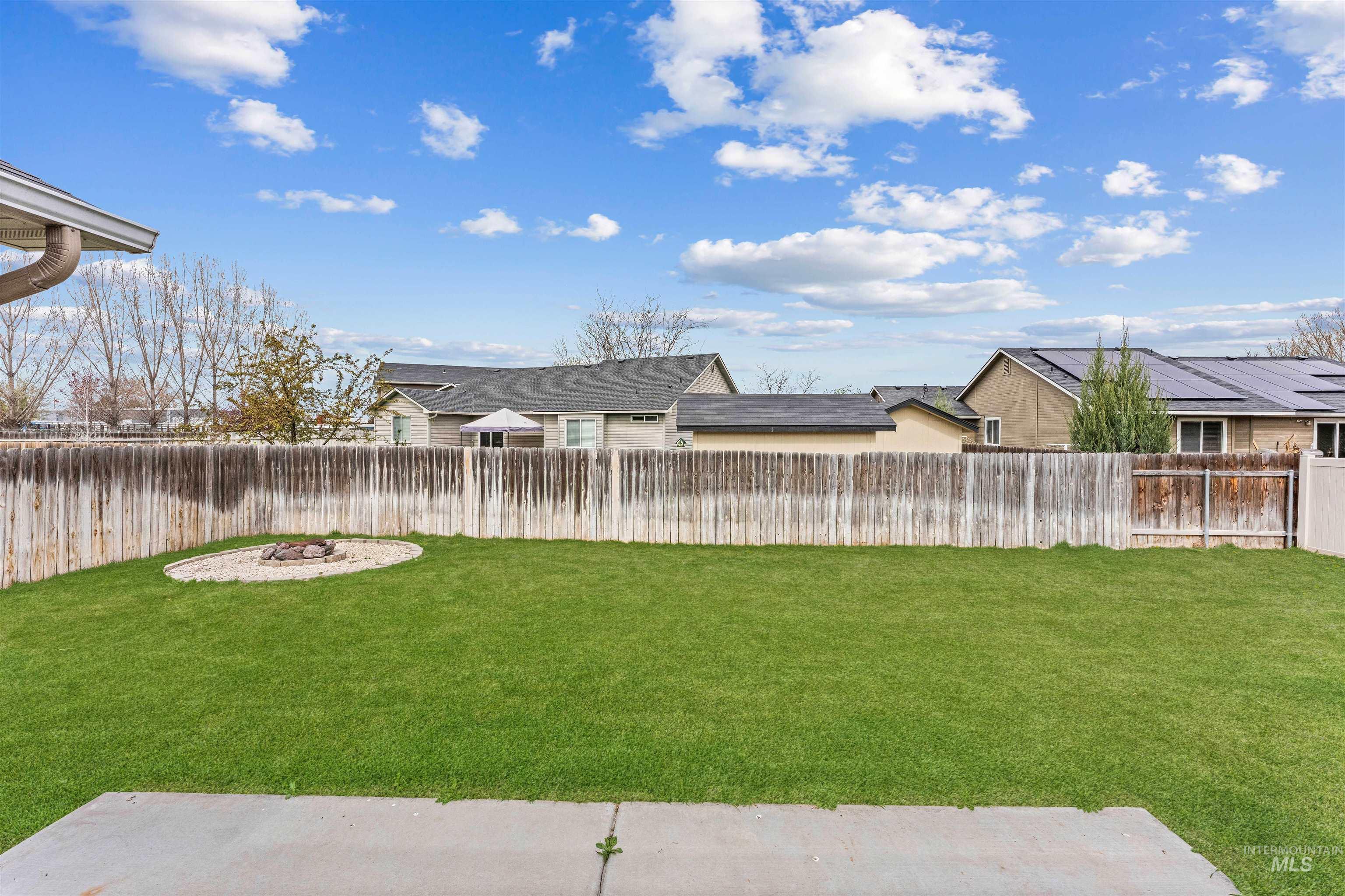 3923 Chatham Court, Caldwell, Idaho 83607, 4 Bedrooms, 2 Bathrooms, Residential For Sale, Price $363,900, 98979691