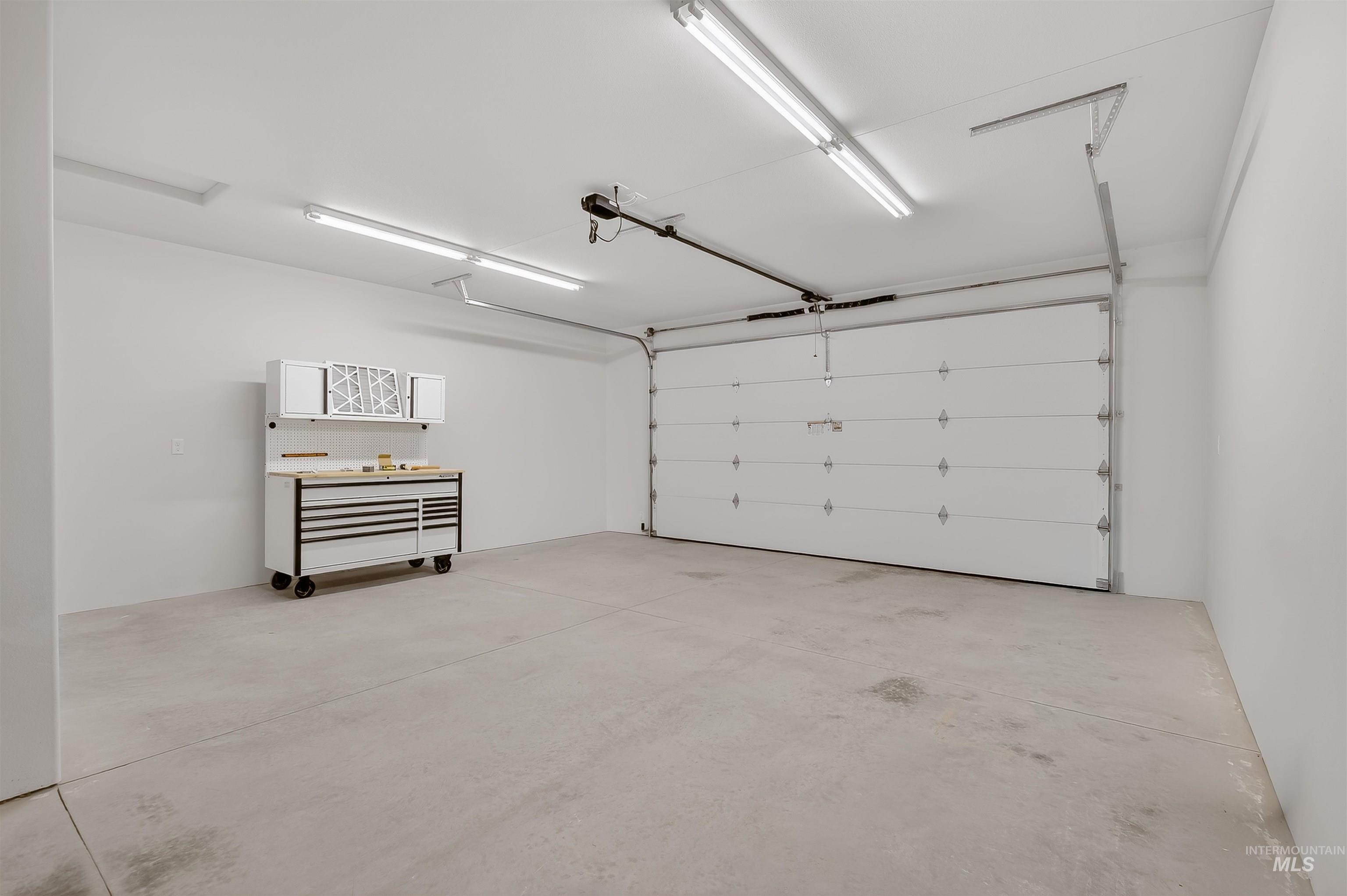 3714 Slate Court, Lewiston, Idaho 83501, 3 Bedrooms, 2 Bathrooms, Residential For Sale, Price $450,000,MLS 98979692