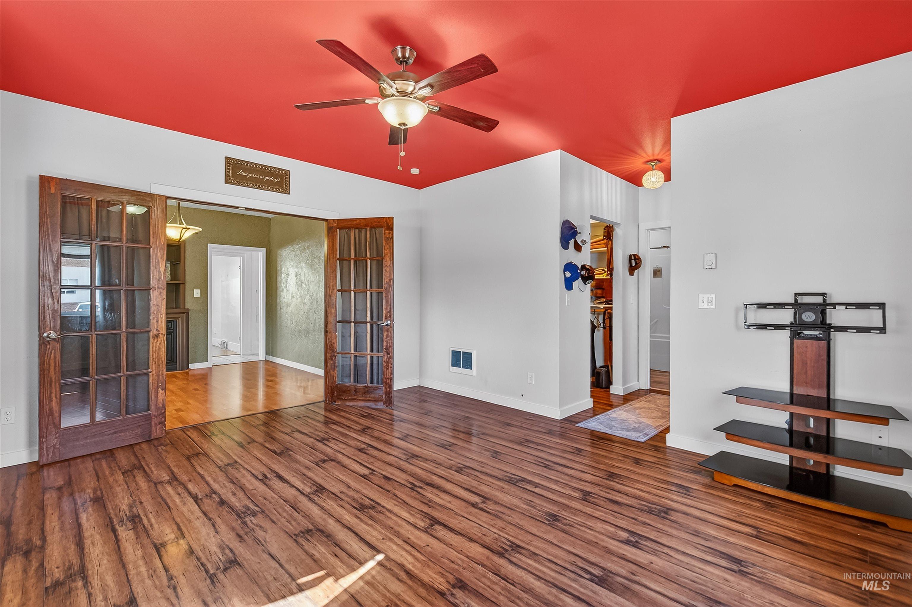 1025 10th Ave, Lewiston, Idaho 83501, 4 Bedrooms, 3 Bathrooms, Residential For Sale, Price $369,000, 98979696