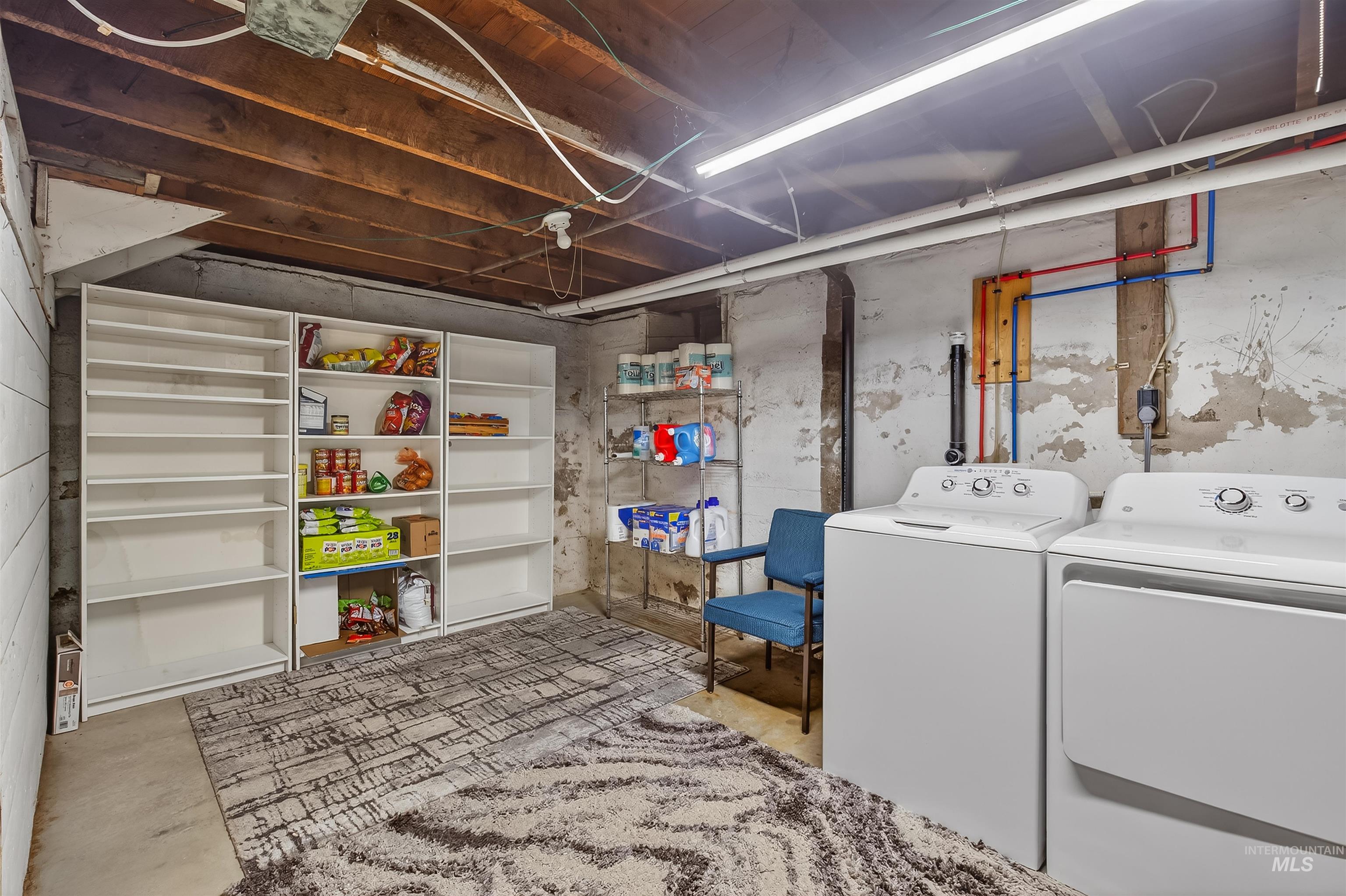 1025 10th Ave, Lewiston, Idaho 83501, 4 Bedrooms, 3 Bathrooms, Residential For Sale, Price $369,000, 98979696