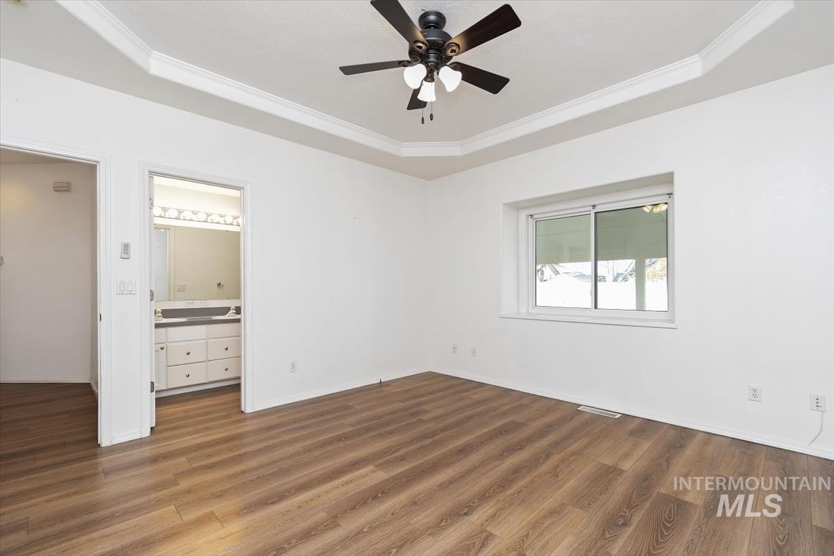 2723 N Wolverine, Meridian, Idaho 83646, 3 Bedrooms, 2 Bathrooms, Residential For Sale, Price $424,900,MLS 98979697