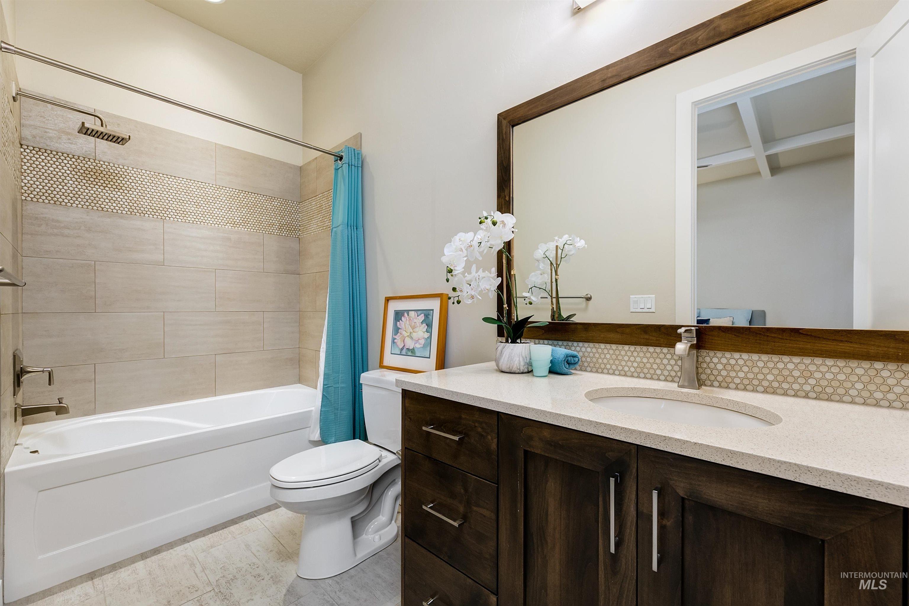 6091 W Hamm Court, Eagle, Idaho 83616, 3 Bedrooms, 3 Bathrooms, Residential For Sale, Price $895,000,MLS 98979701