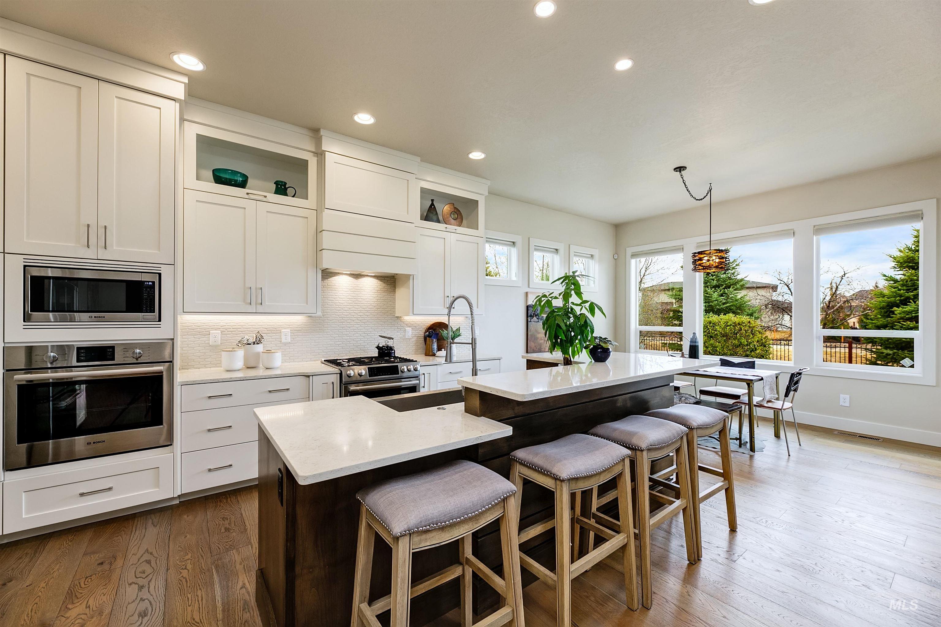 6091 W Hamm Court, Eagle, Idaho 83616, 3 Bedrooms, 3 Bathrooms, Residential For Sale, Price $895,000,MLS 98979701