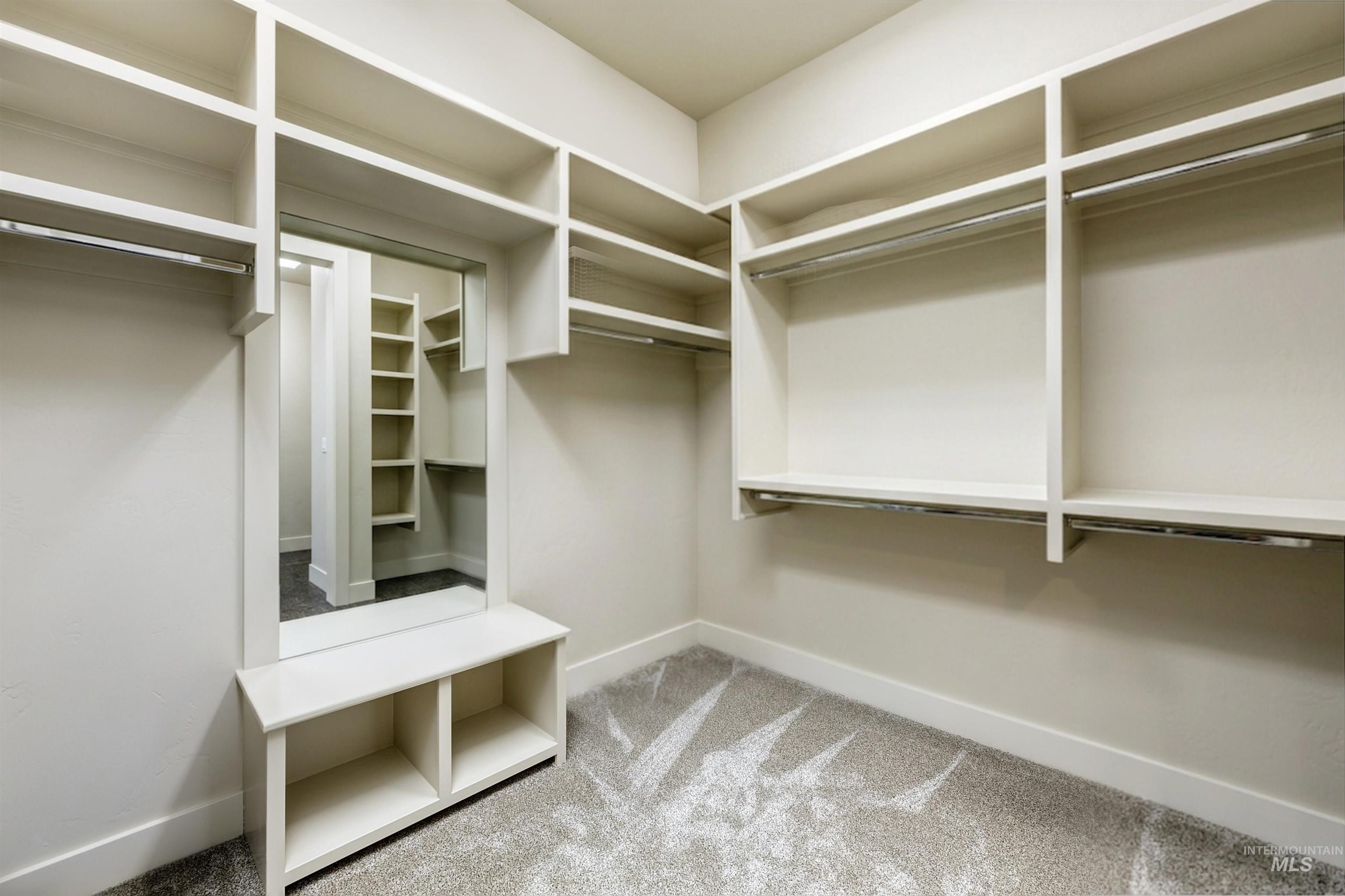 6091 W Hamm Court, Eagle, Idaho 83616, 3 Bedrooms, 3 Bathrooms, Residential For Sale, Price $895,000,MLS 98979701