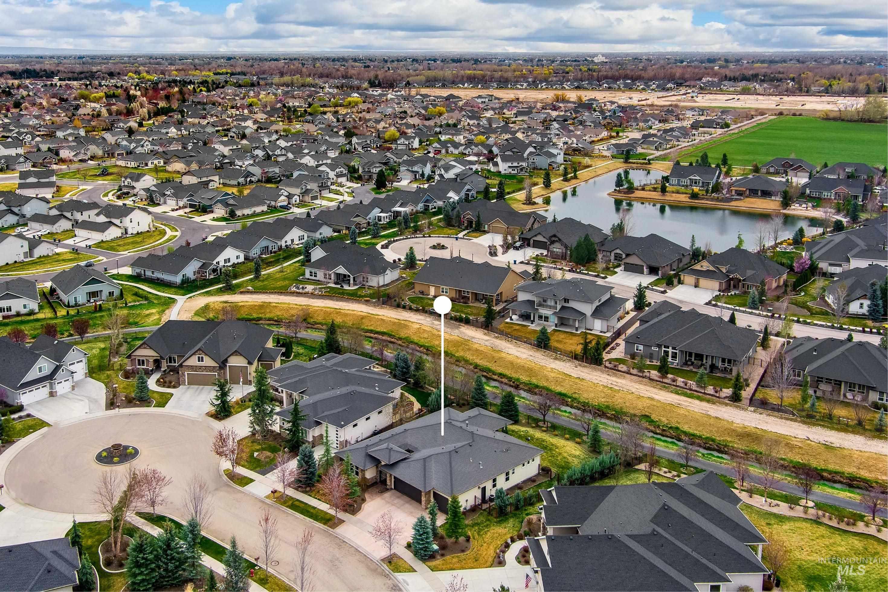 6091 W Hamm Court, Eagle, Idaho 83616, 3 Bedrooms, 3 Bathrooms, Residential For Sale, Price $895,000,MLS 98979701