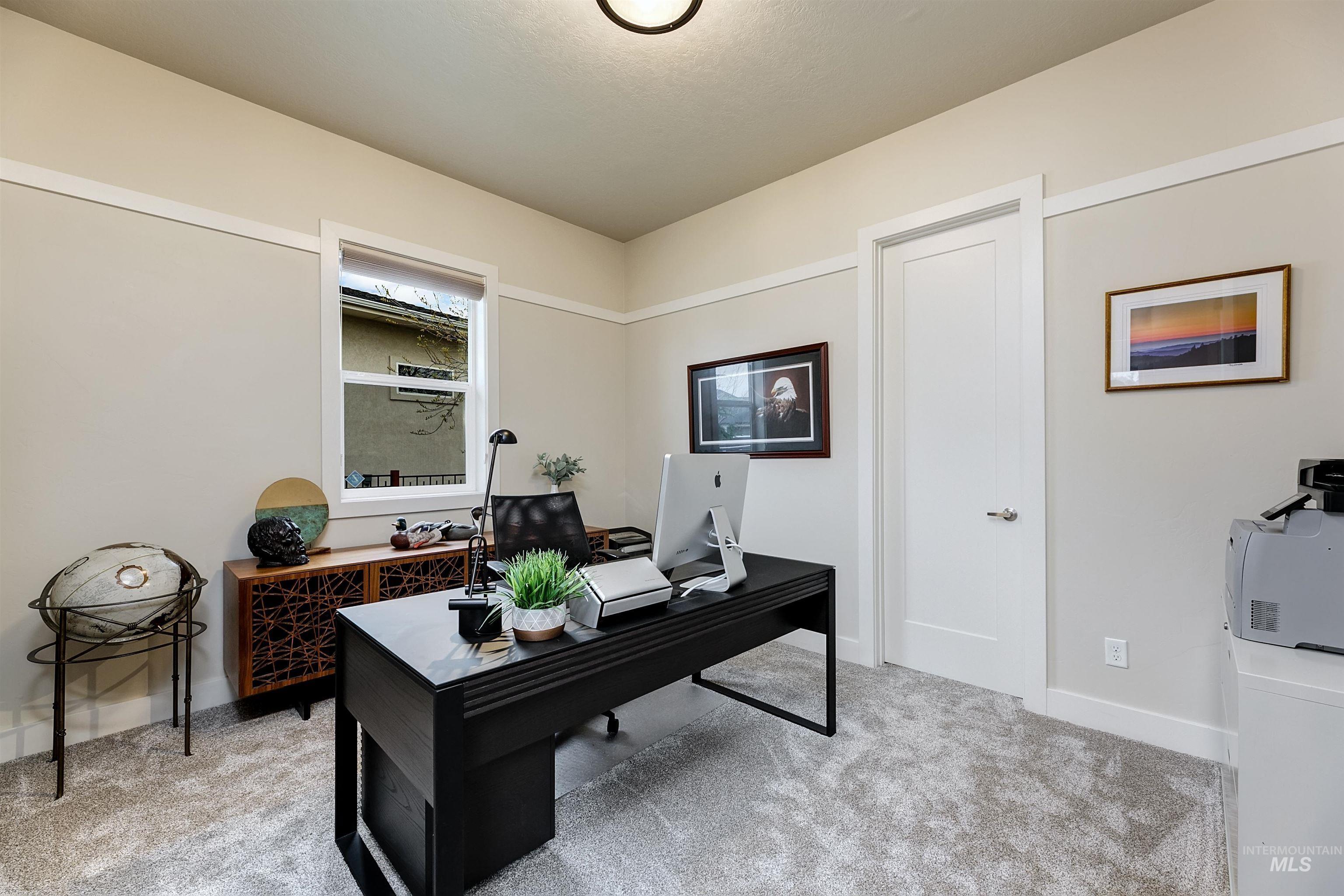 6091 W Hamm Court, Eagle, Idaho 83616, 3 Bedrooms, 3 Bathrooms, Residential For Sale, Price $895,000,MLS 98979701