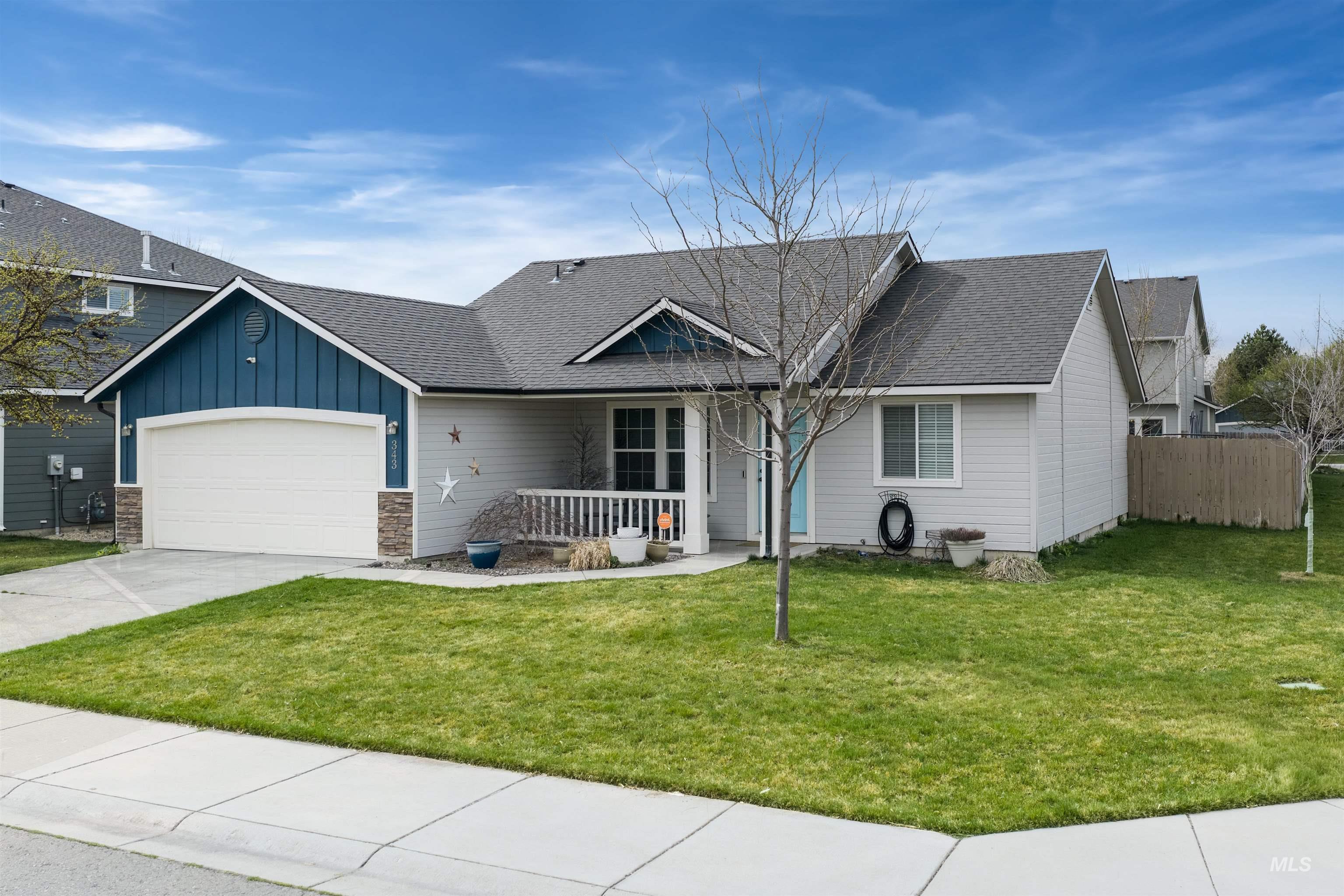 343 E Joshua Tree, Meridian, Idaho 83646, 3 Bedrooms, 2 Bathrooms, Residential For Sale, Price $425,000,MLS 98979710