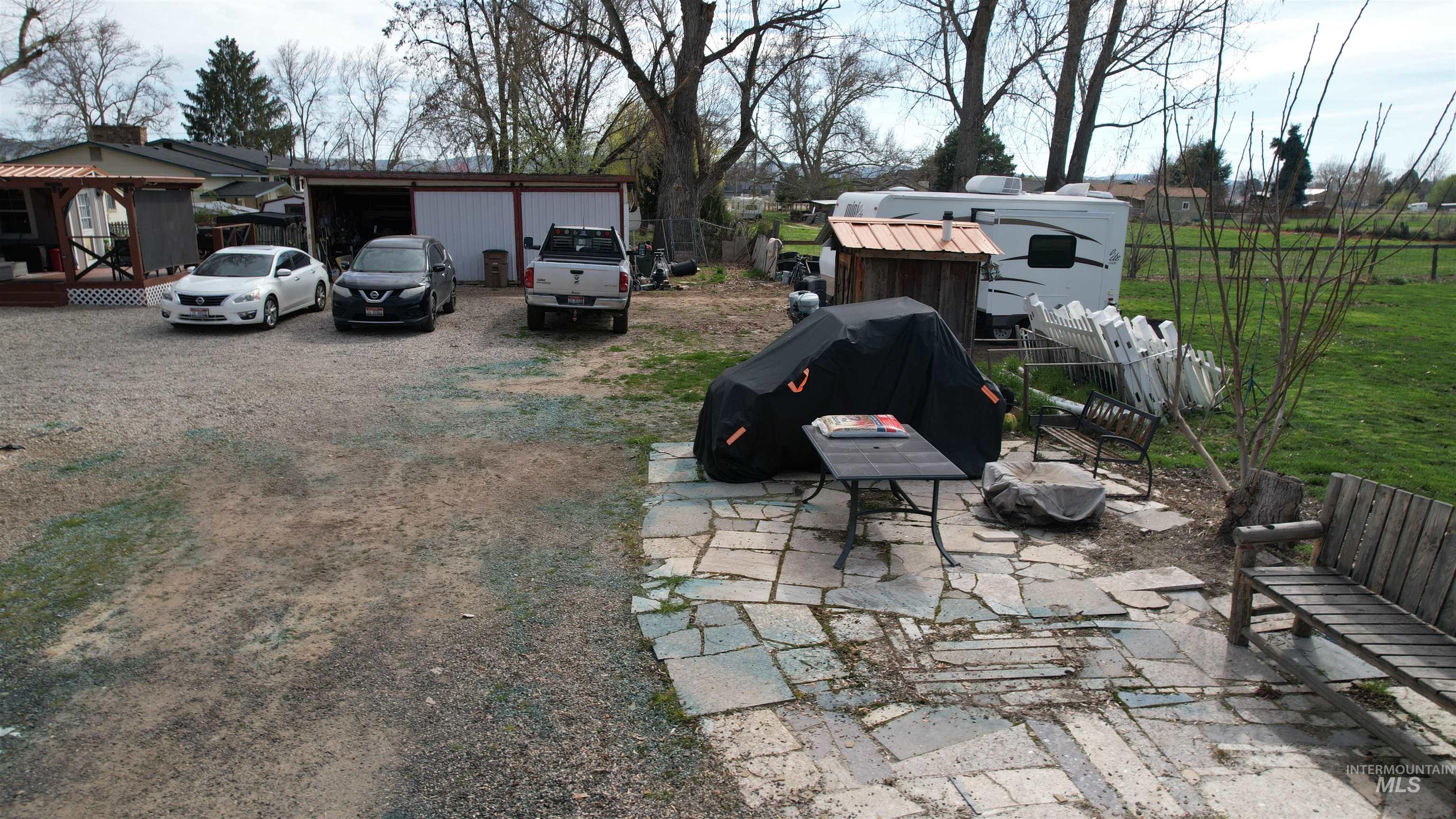 2133 Hollywood Blvd, Emmett, Idaho 83617, 2 Bedrooms, 1 Bathroom, Residential For Sale, Price $530,000,MLS 98979711