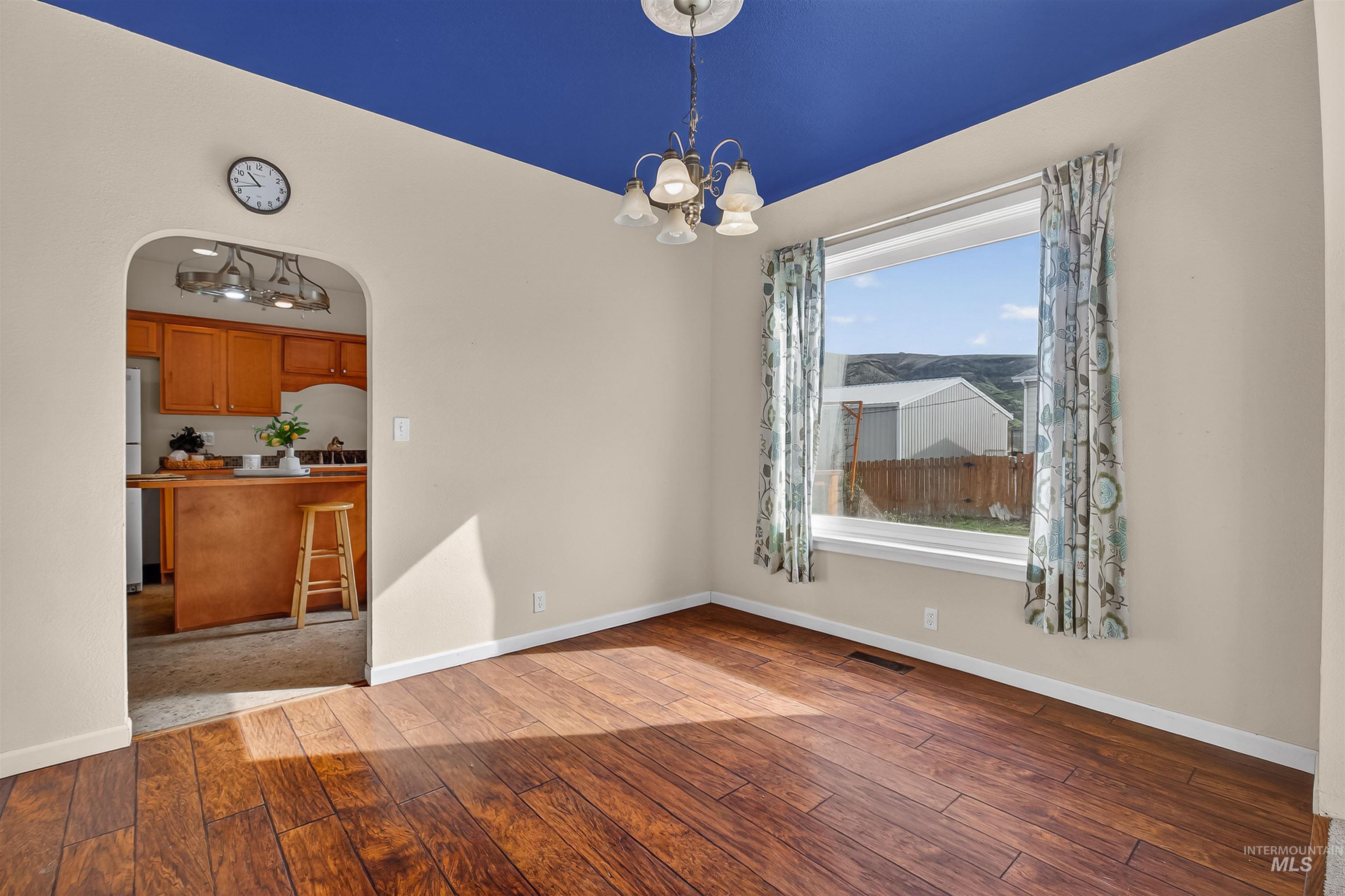 815 2nd Street, Asotin, Washington 99402, 4 Bedrooms, 2 Bathrooms, Residential For Sale, Price $329,000, 98979712