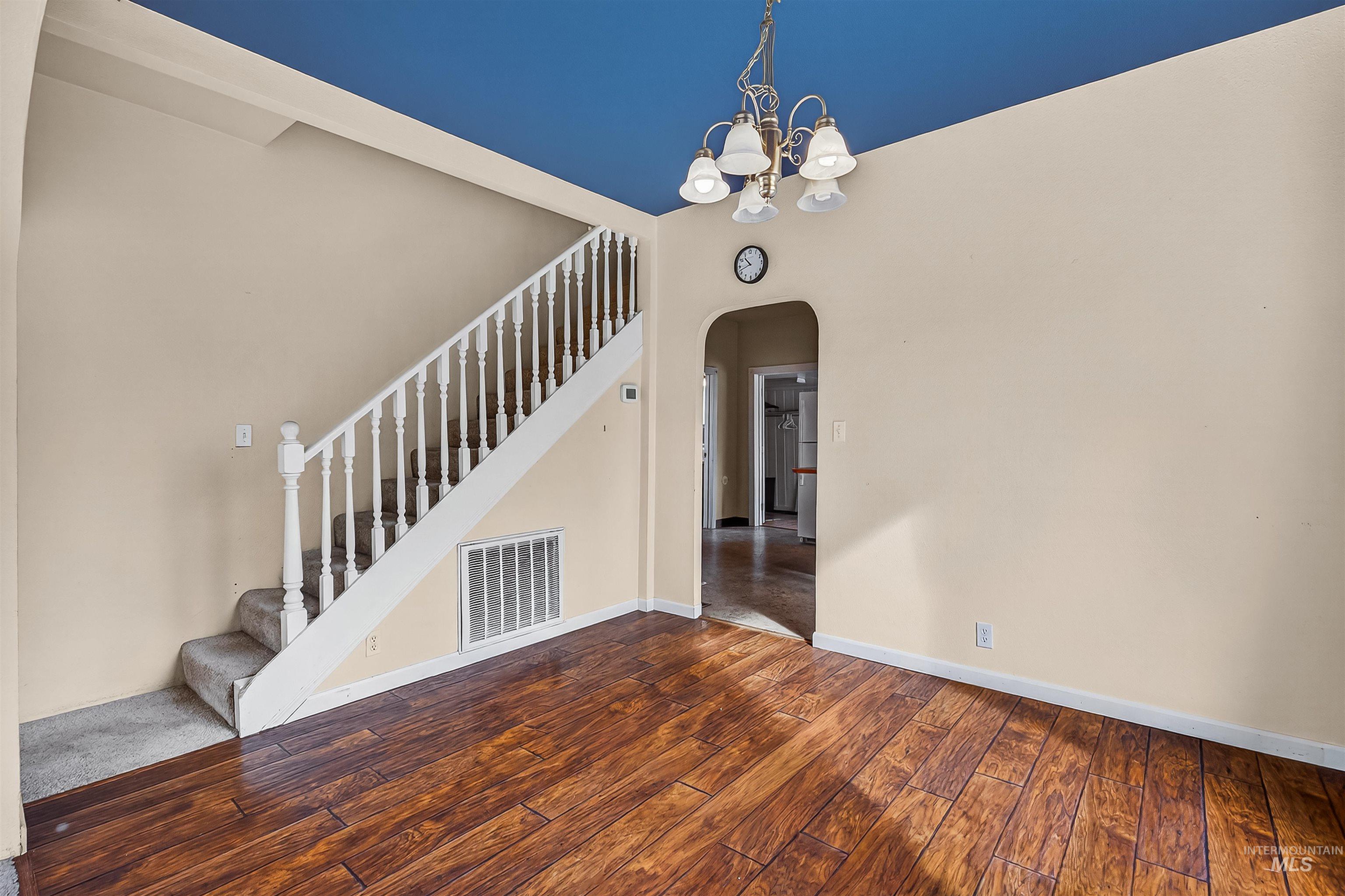 815 2nd Street, Asotin, Washington 99402, 4 Bedrooms, 2 Bathrooms, Residential For Sale, Price $329,000, 98979712