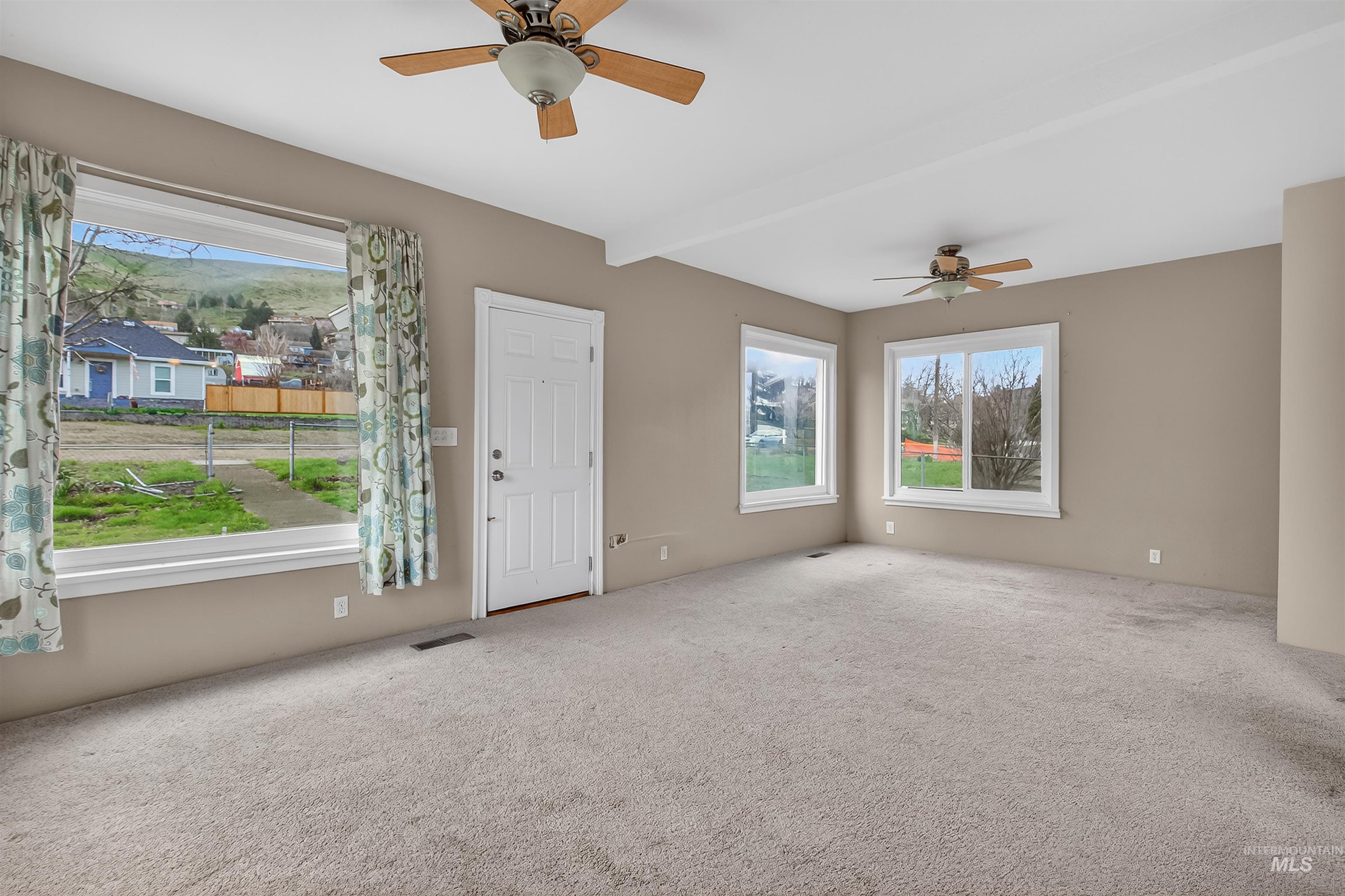 815 2nd Street, Asotin, Washington 99402, 4 Bedrooms, 2 Bathrooms, Residential For Sale, Price $329,000, 98979712