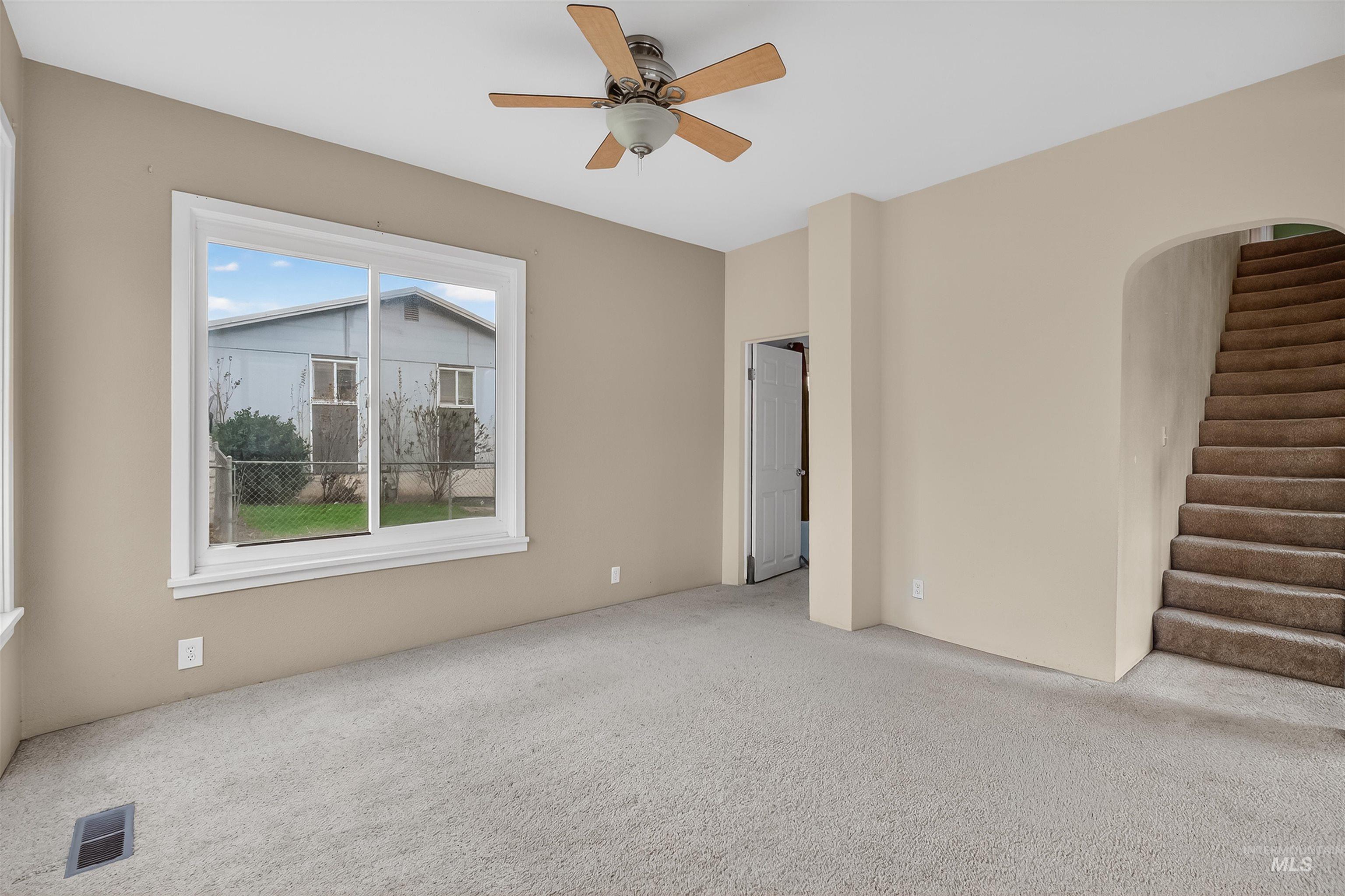 815 2nd Street, Asotin, Washington 99402, 4 Bedrooms, 2 Bathrooms, Residential For Sale, Price $329,000, 98979712